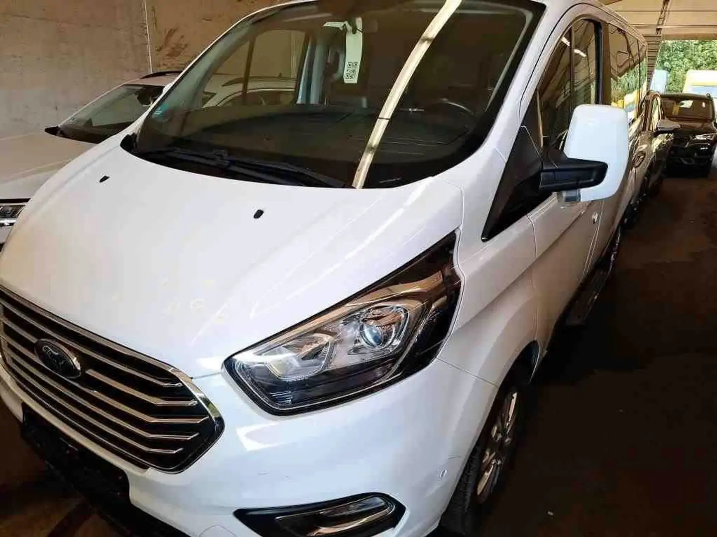 Ford Transit Tourneo Cust Kombi 320 7 Sitze Navi netto 16995€ Weiß - 1