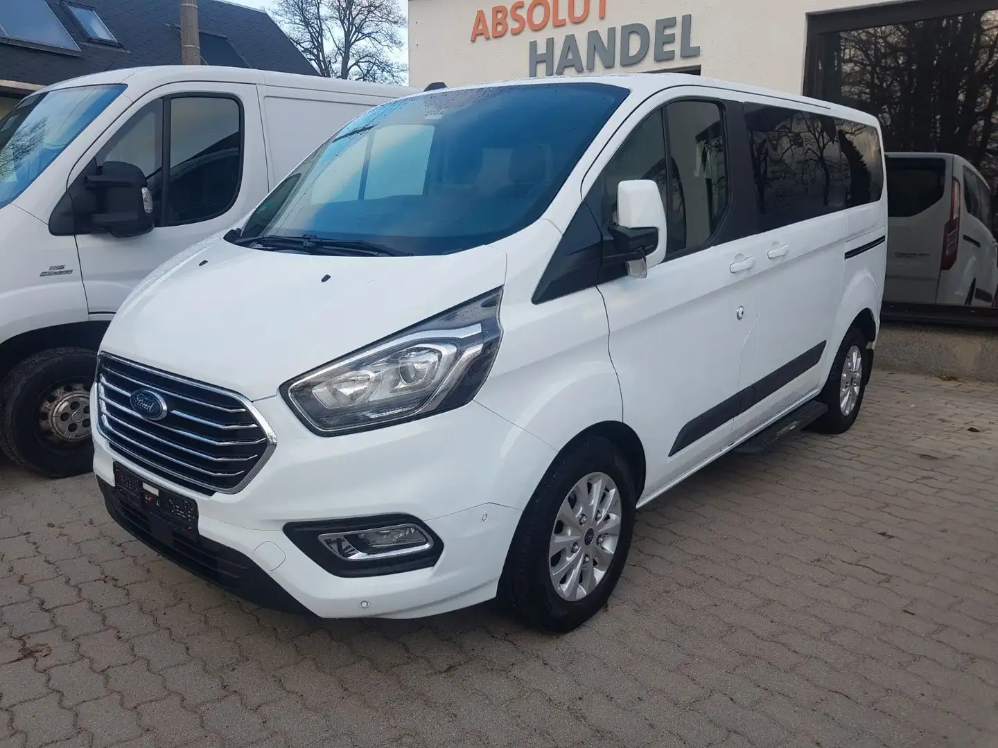 Ford Tourneo Custom 8 Sitze Navi HU neu 185PS Weiß - 2