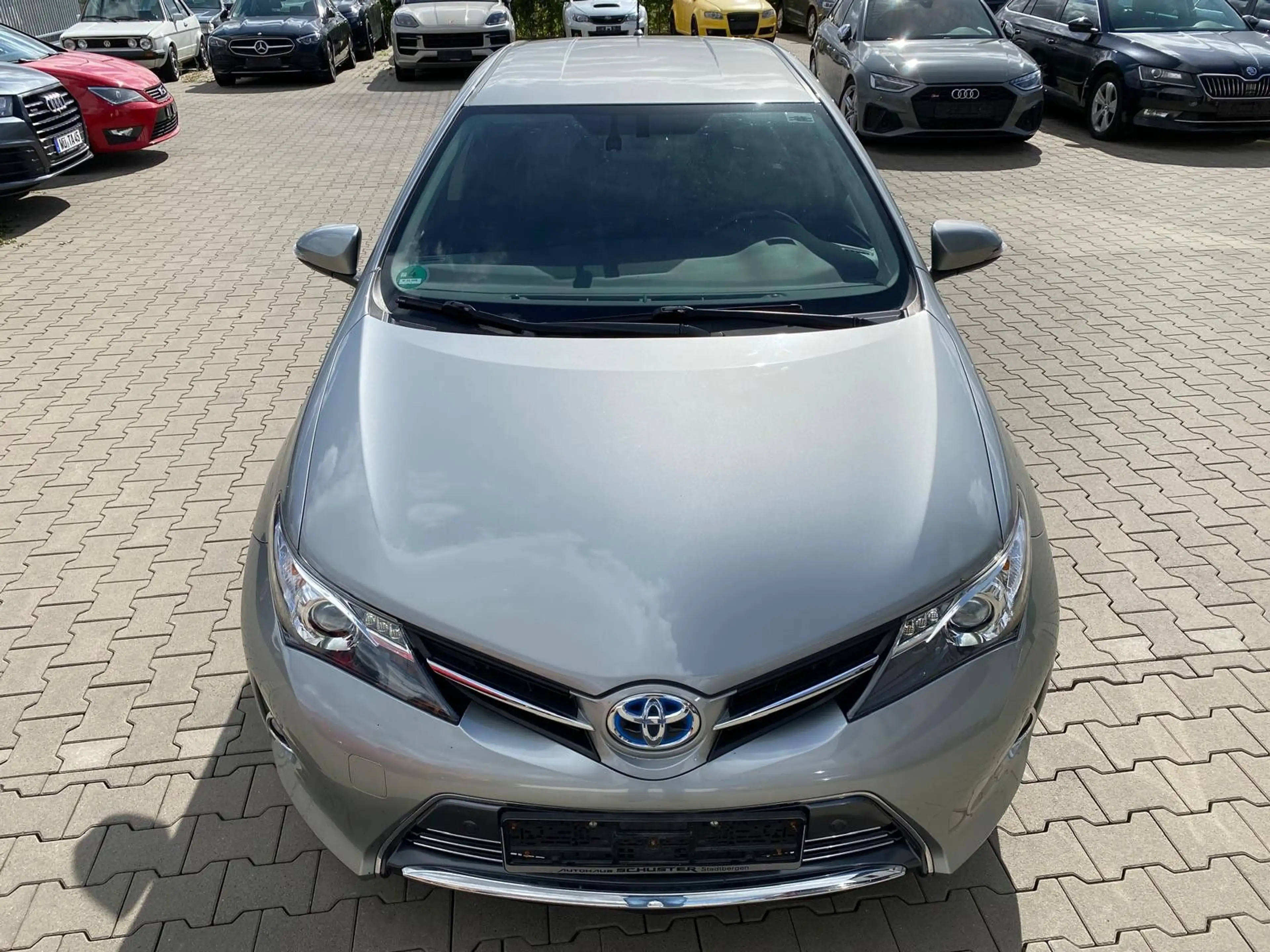 Toyota Auris Hybrid Executive/NAVI/R-KAM — photo 5