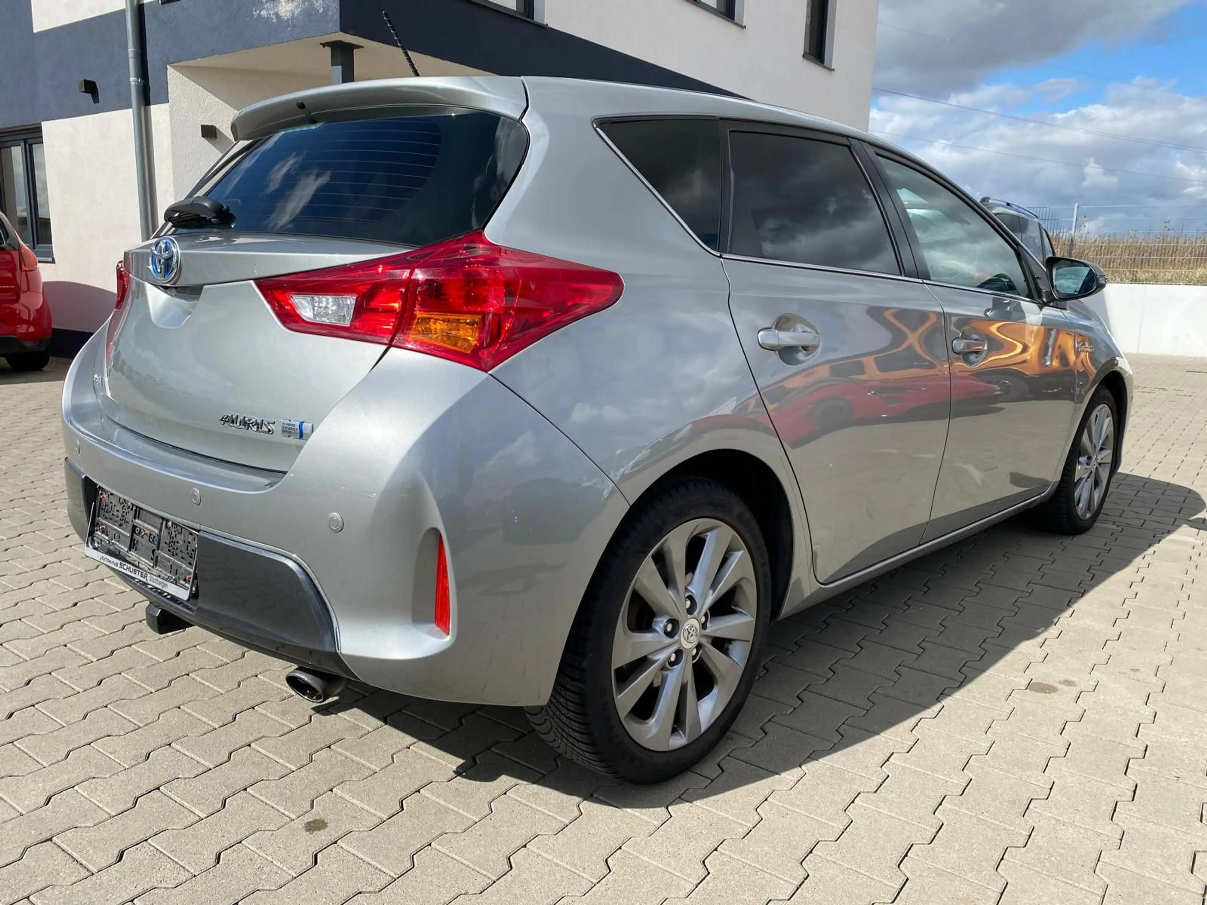 Toyota Auris Hybrid Executive/NAVI/R-KAM — photo 6
