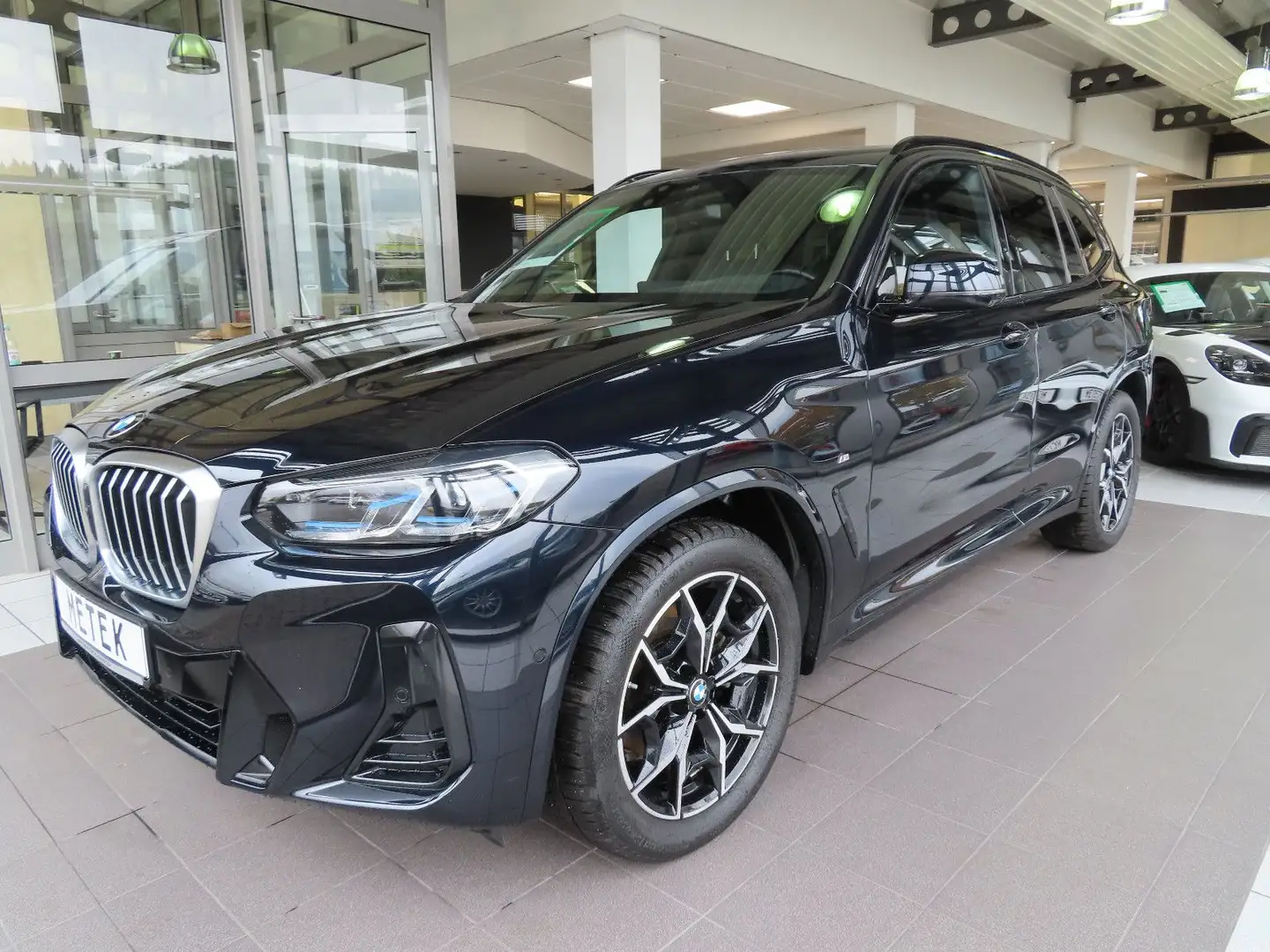 BMW X3 xDrive 20 d M Sport PANO LED AHK Schwarz - 1