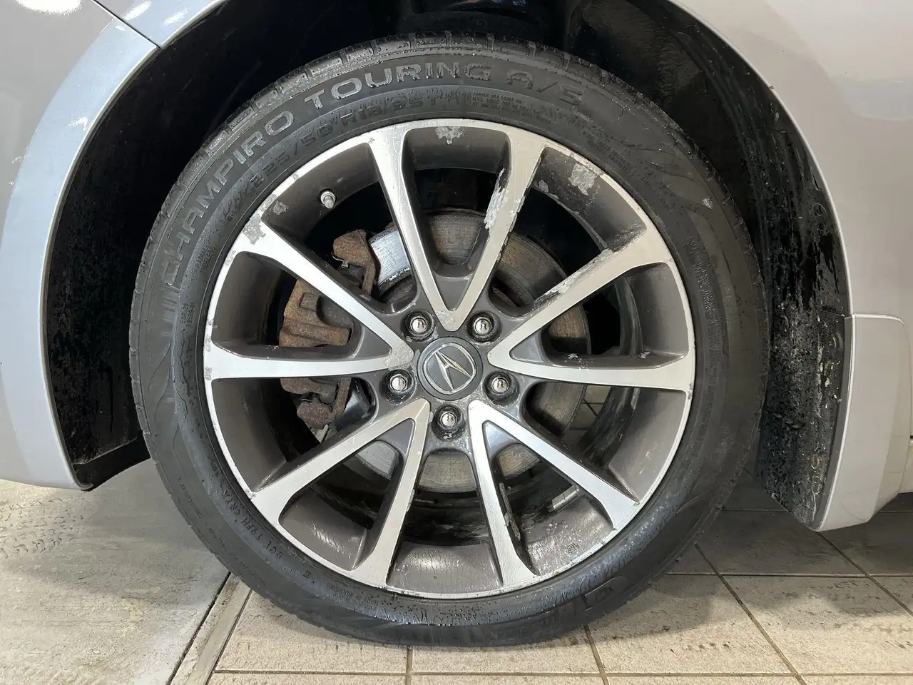 Acura TLX снимка Acura TLX