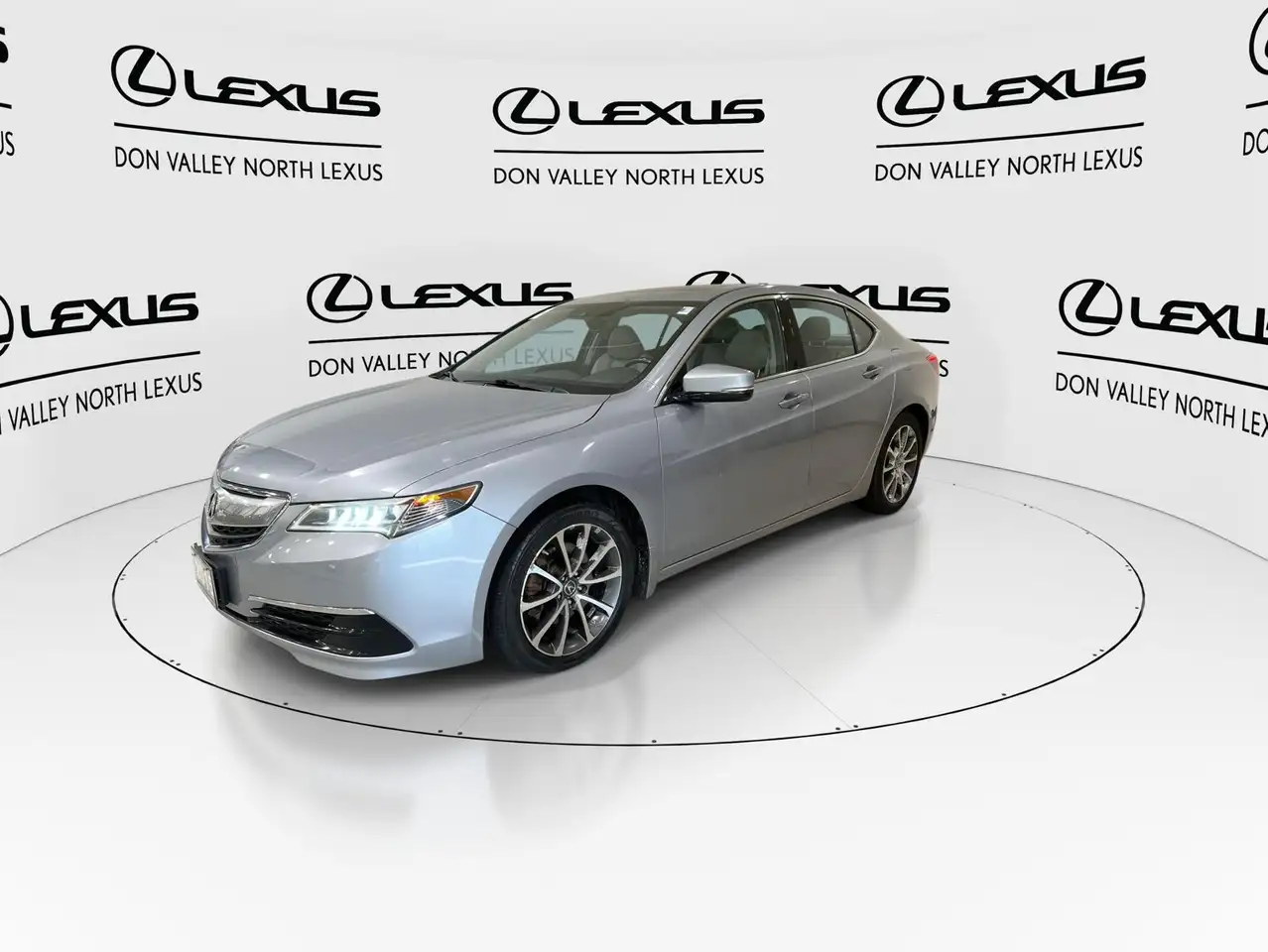Acura TLX снимка Acura TLX