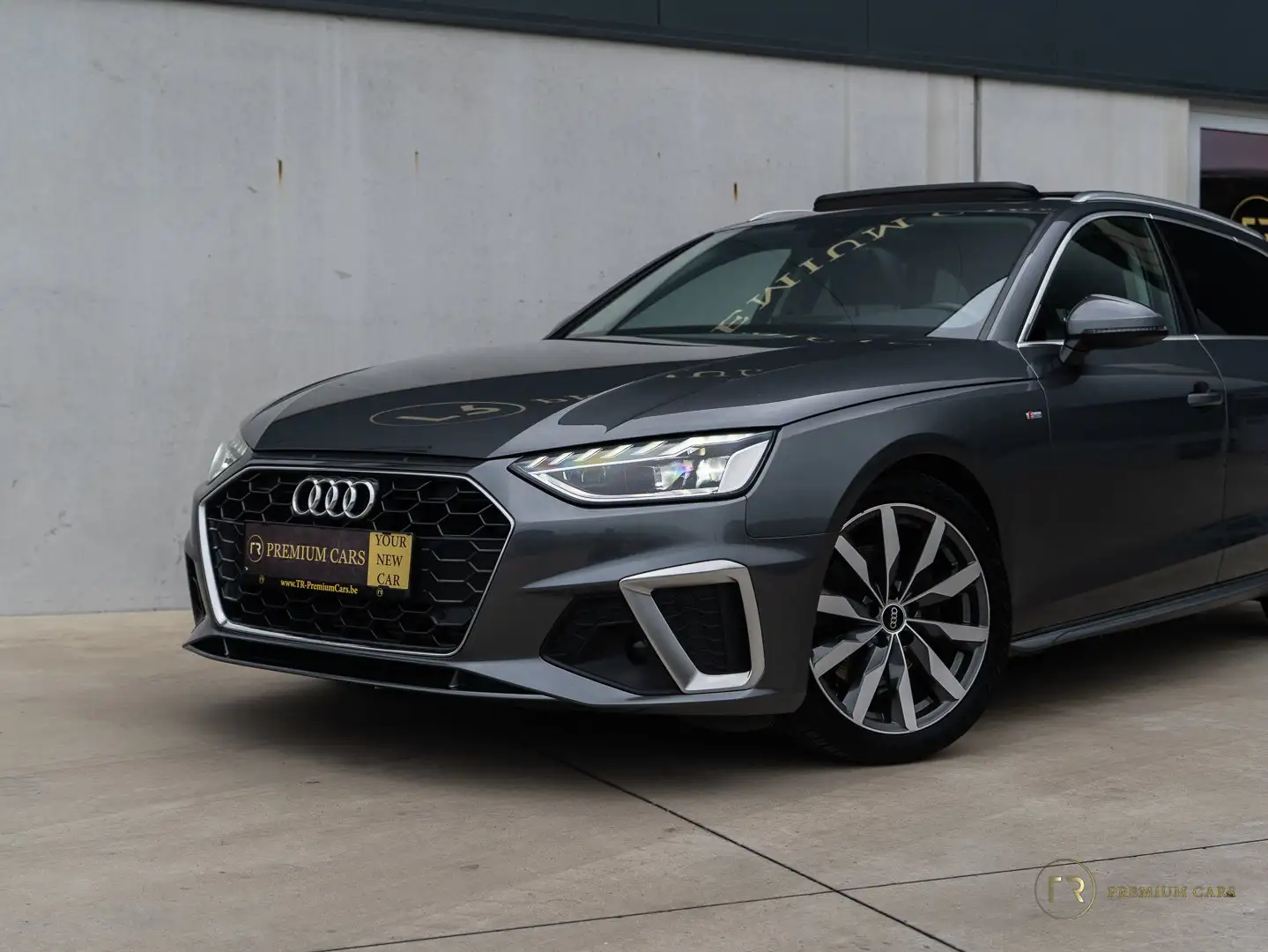 Audi A4 35 TFSI l S-Line l Pano l Camera l Carplay l LED Gris - 2