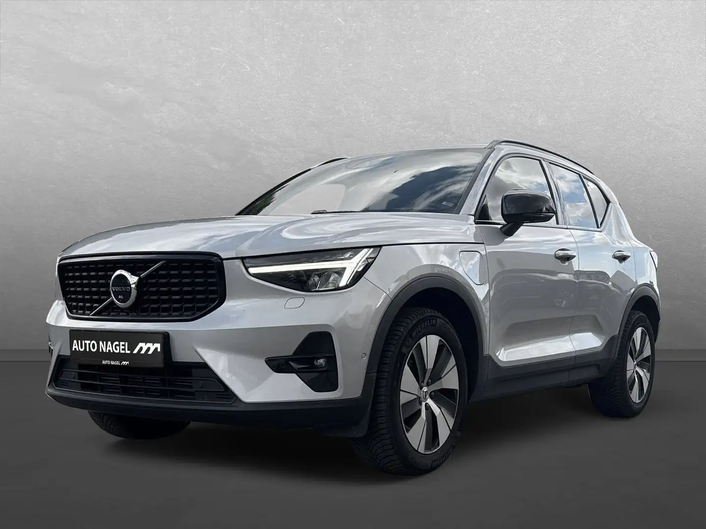 Volvo XC40 T5 Recharge Plus+AHK+360°Kamera+Licht Paket Argento - 1
