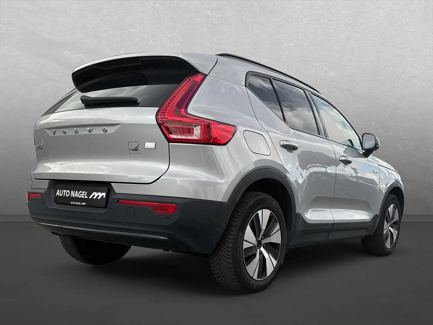 Volvo XC40 T5 Recharge Plus+AHK+360°Kamera+Licht Paket Argento - 2