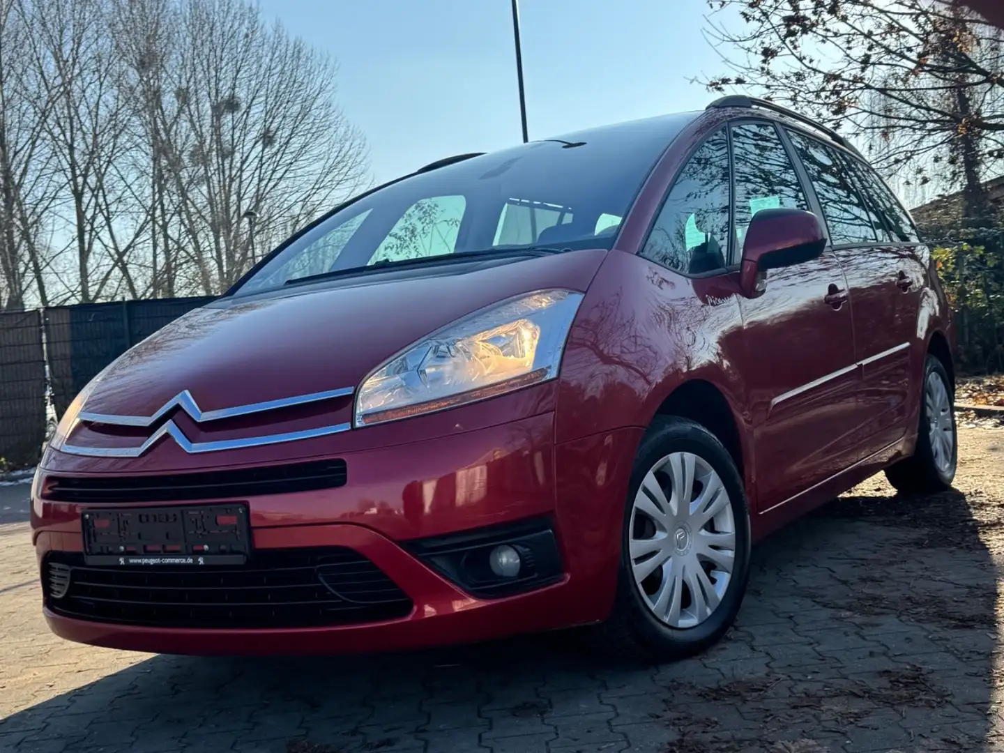 Citroen Grand C4 Picasso Tendance 7 Sitzplätze/1 Hand Rot - 2