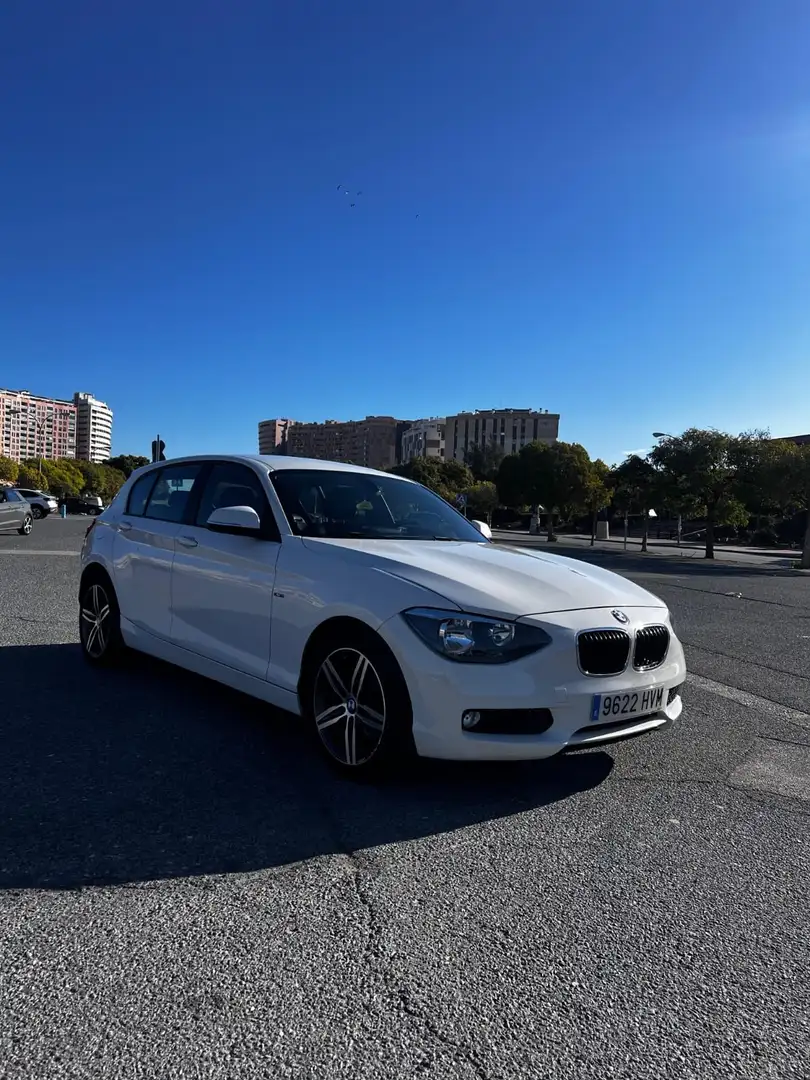 BMW 118 118d Sport - 1