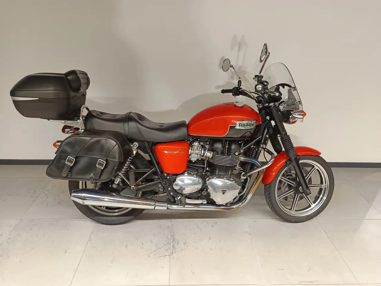 Triumph Bonneville T100