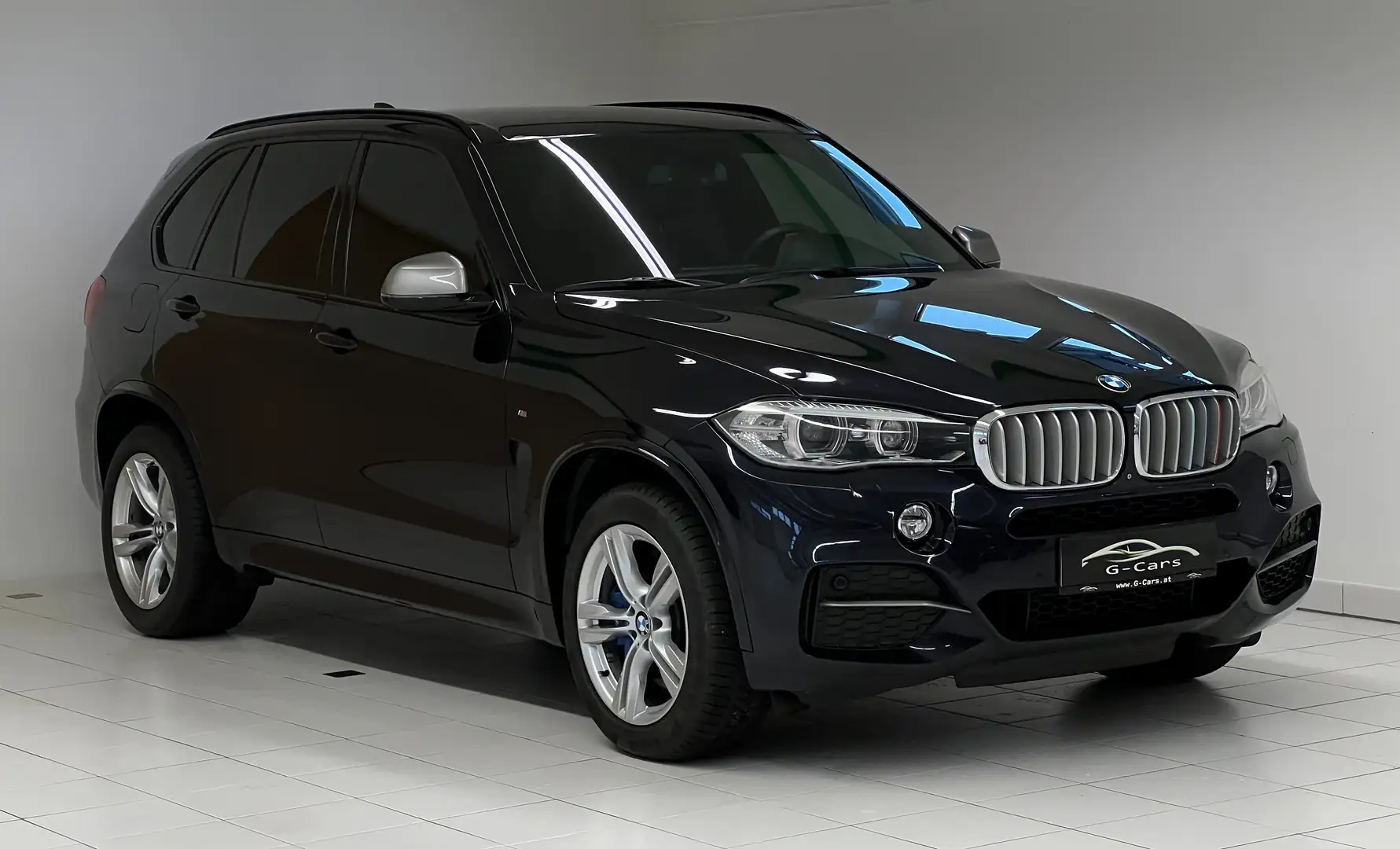 BMW X5 M50d Aut. //M-Paket//360°Kamera//AHK//Leder// Schwarz - 1