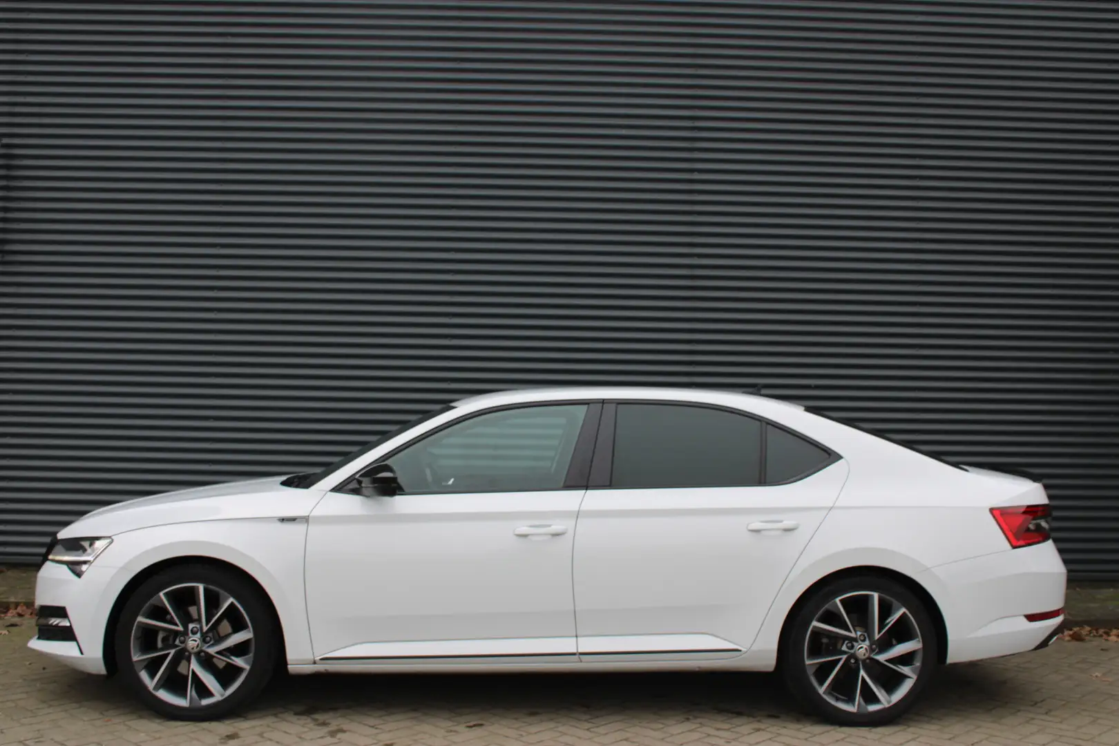 Skoda Superb 1.4 TSI iV Sportline Full-Led Leer/Alcantara Canto Blanco - 2