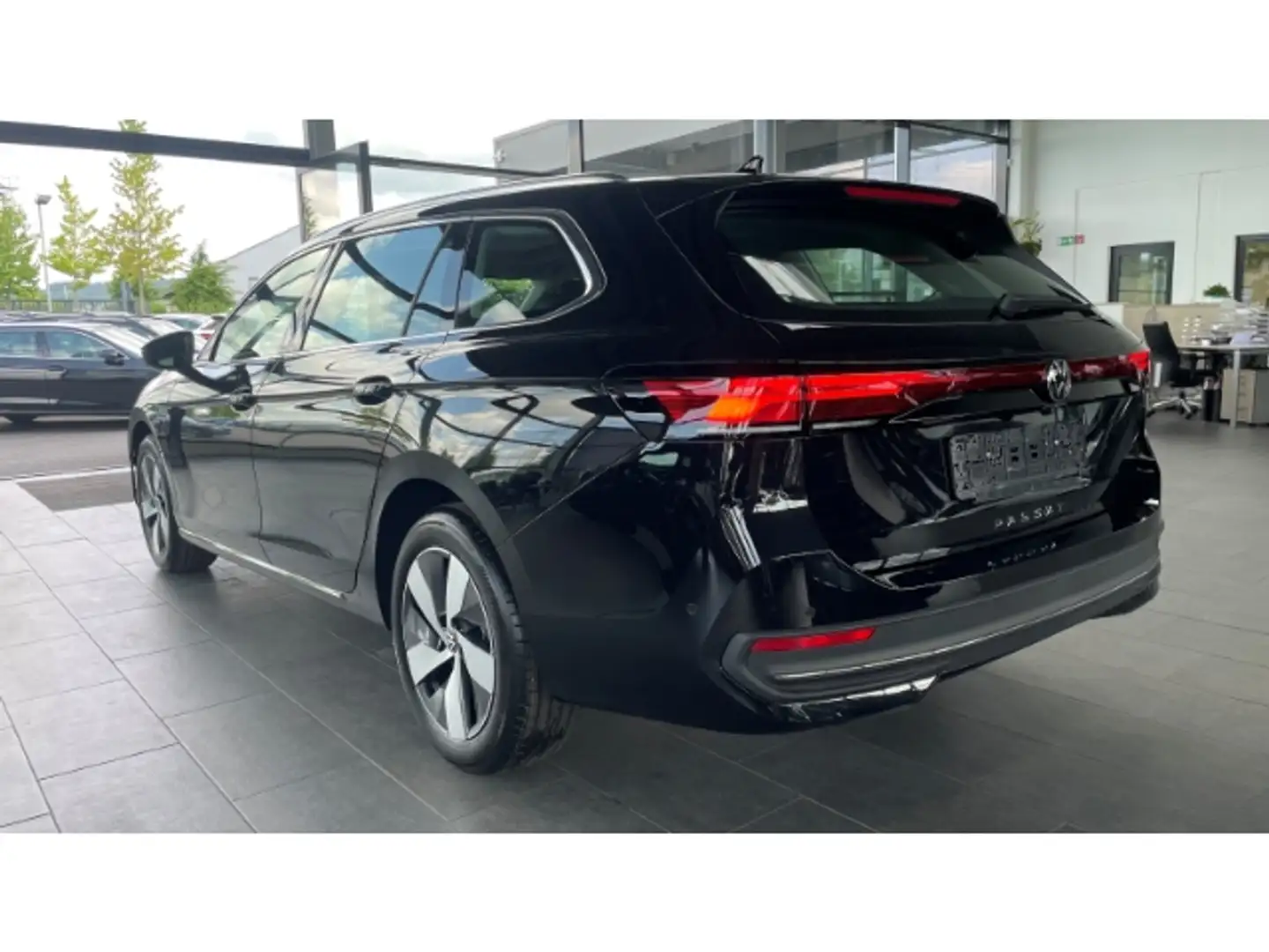 Volkswagen Passat Variant 2.0 Business IQ-Drive ACC El. Panodach 360 Negro - 2