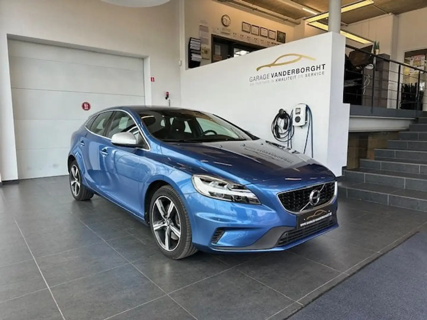 Volvo V40 R-DESIGN BENZINE AUTOMAAT Bleu - 1