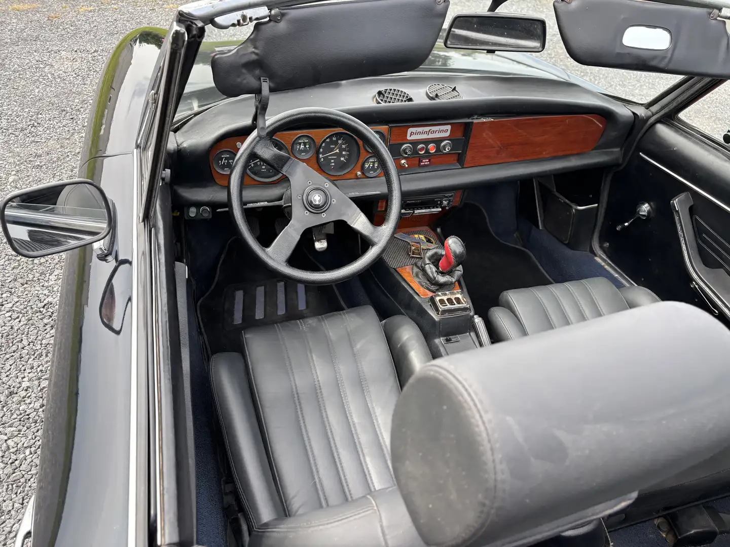Fiat 124 Spider Negru - 1