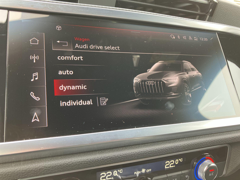 Audi Q3 45TFSIe 245PK S Line · Camera · Navigatie · Apple/ — photo 14