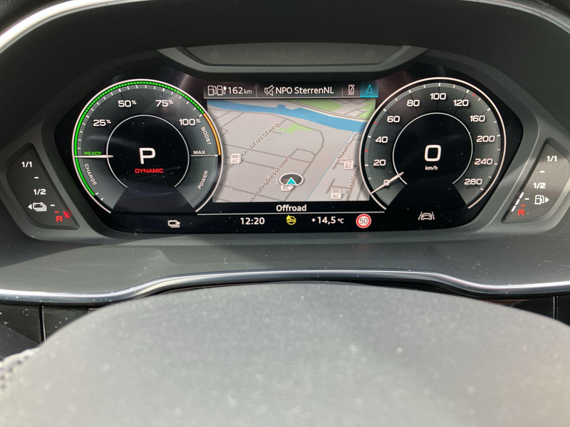 Audi Q3 45TFSIe 245PK S Line · Camera · Navigatie · Apple/ — photo 11