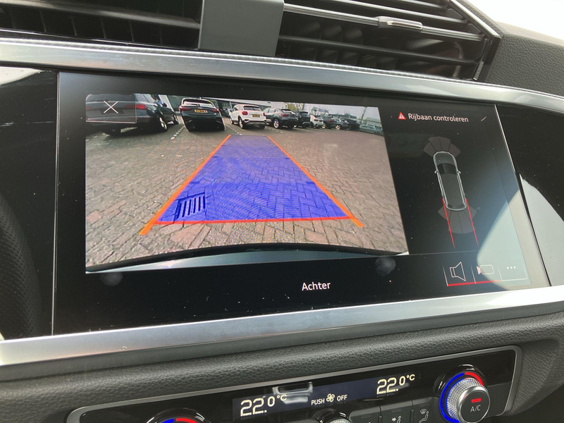 Audi Q3 45TFSIe 245PK S Line · Camera · Navigatie · Apple/ — photo 6