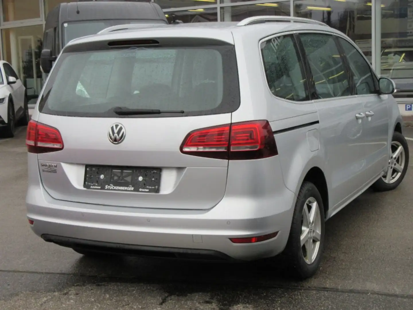 Volkswagen Sharan SCR 2,0 TDI Business Silber - 2