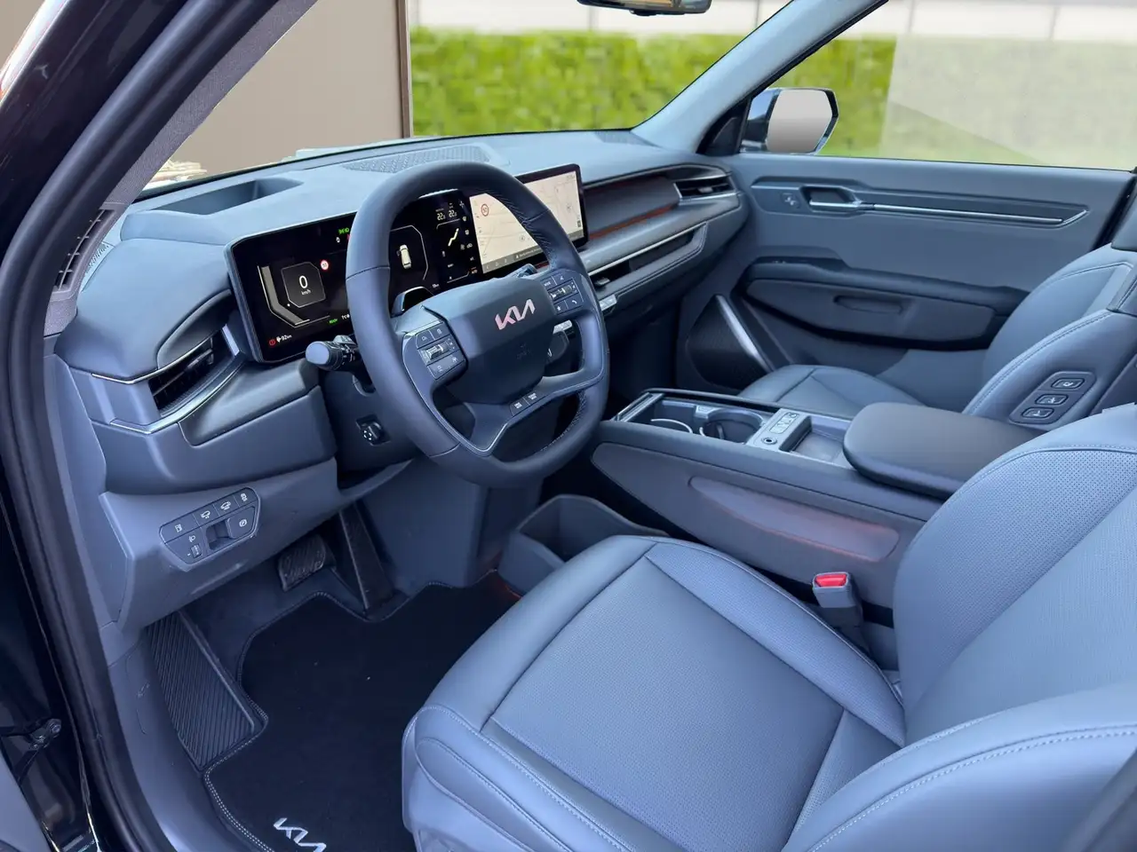 Kia EV9 AWD Earth Drive Comfort Glasdach AHK 20 Zoll 9