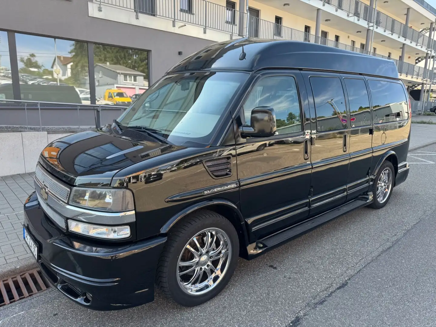 Chevrolet Express **Exclusiv 120t Euro Neupreis** Schwarz - 1