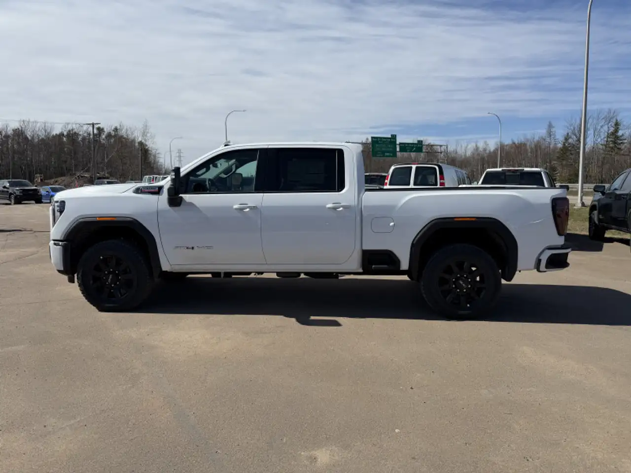 GMC Sierra 2500HD снимка GMC Sierra 2500HD