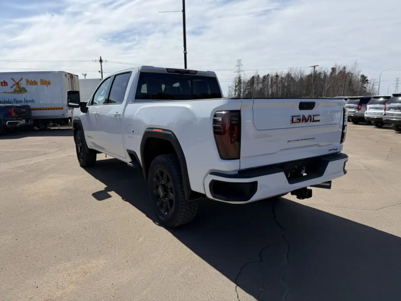 GMC Sierra 2500HD снимка GMC Sierra 2500HD