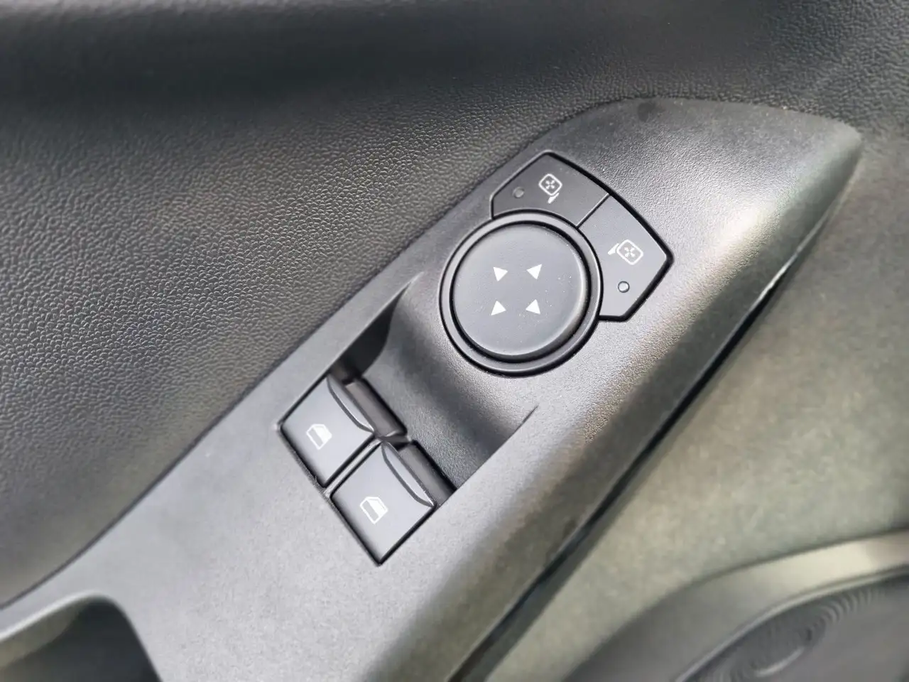 Ford Fiesta 1.1 S&S 1.Hand Parksensoren Navi Garantie, миниатюра 29