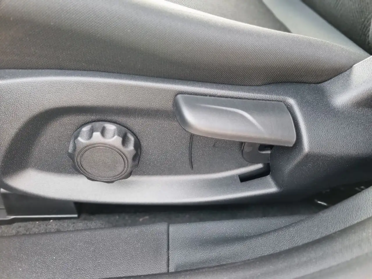 Ford Fiesta 1.1 S&S 1.Hand Parksensoren Navi Garantie, миниатюра 28