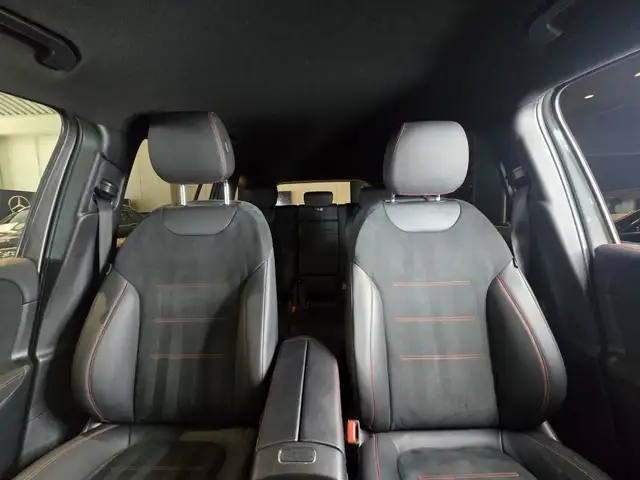 Mercedes-Benz GLB view 15