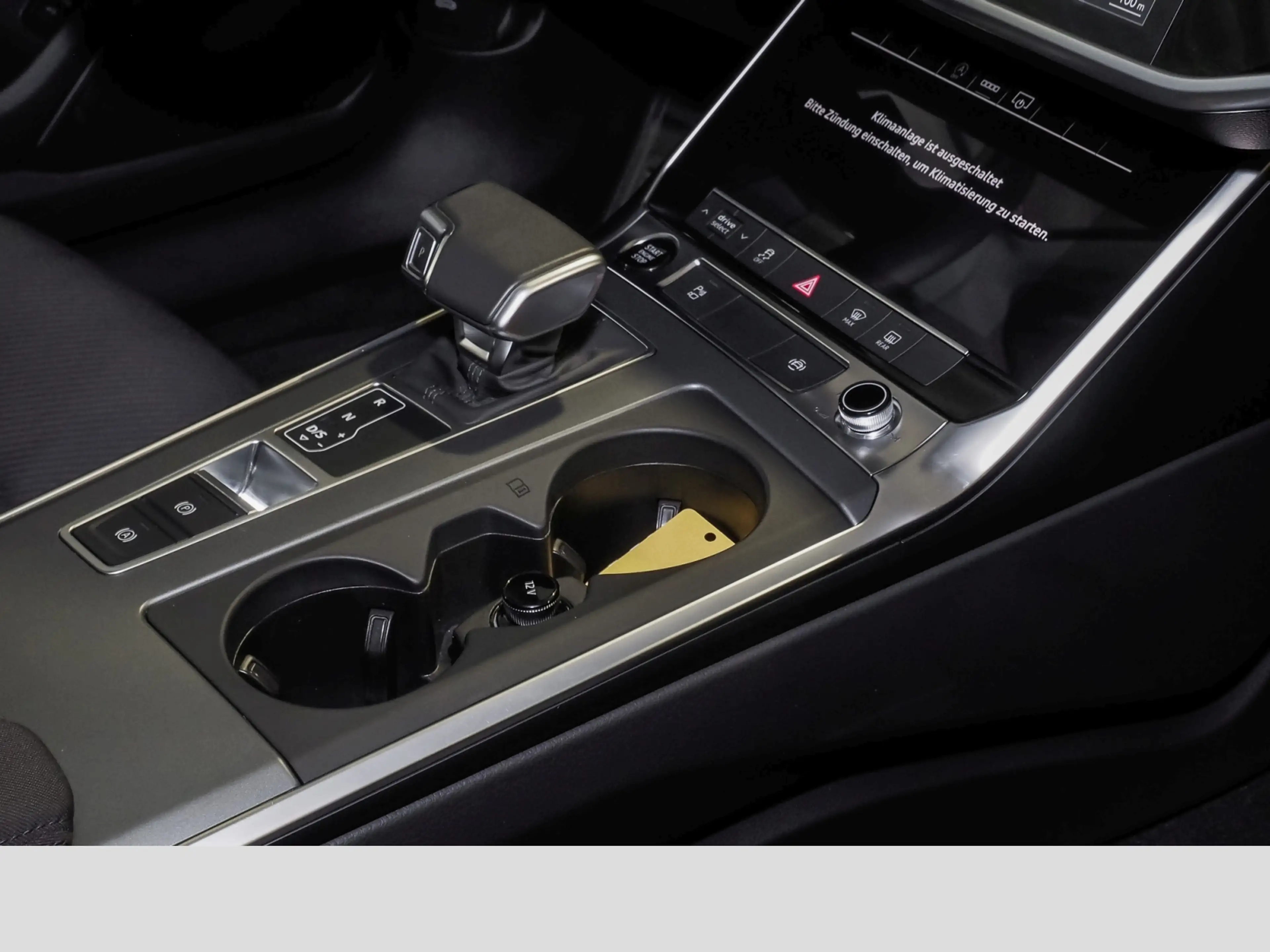Audi A6 2.0 TDI MHEV PLUS — photo 8