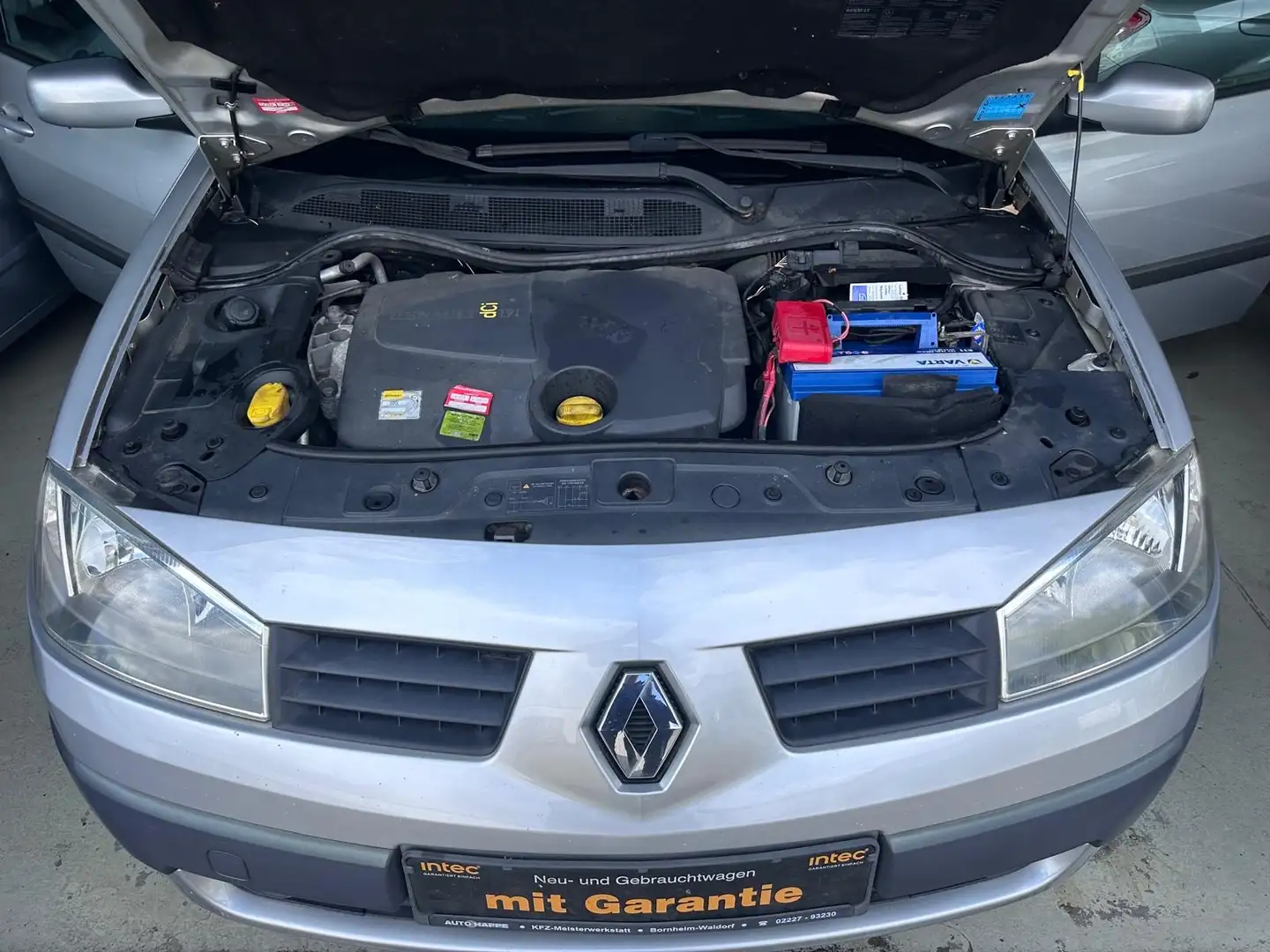 Renault Megane Privilege kombi Silber - 2