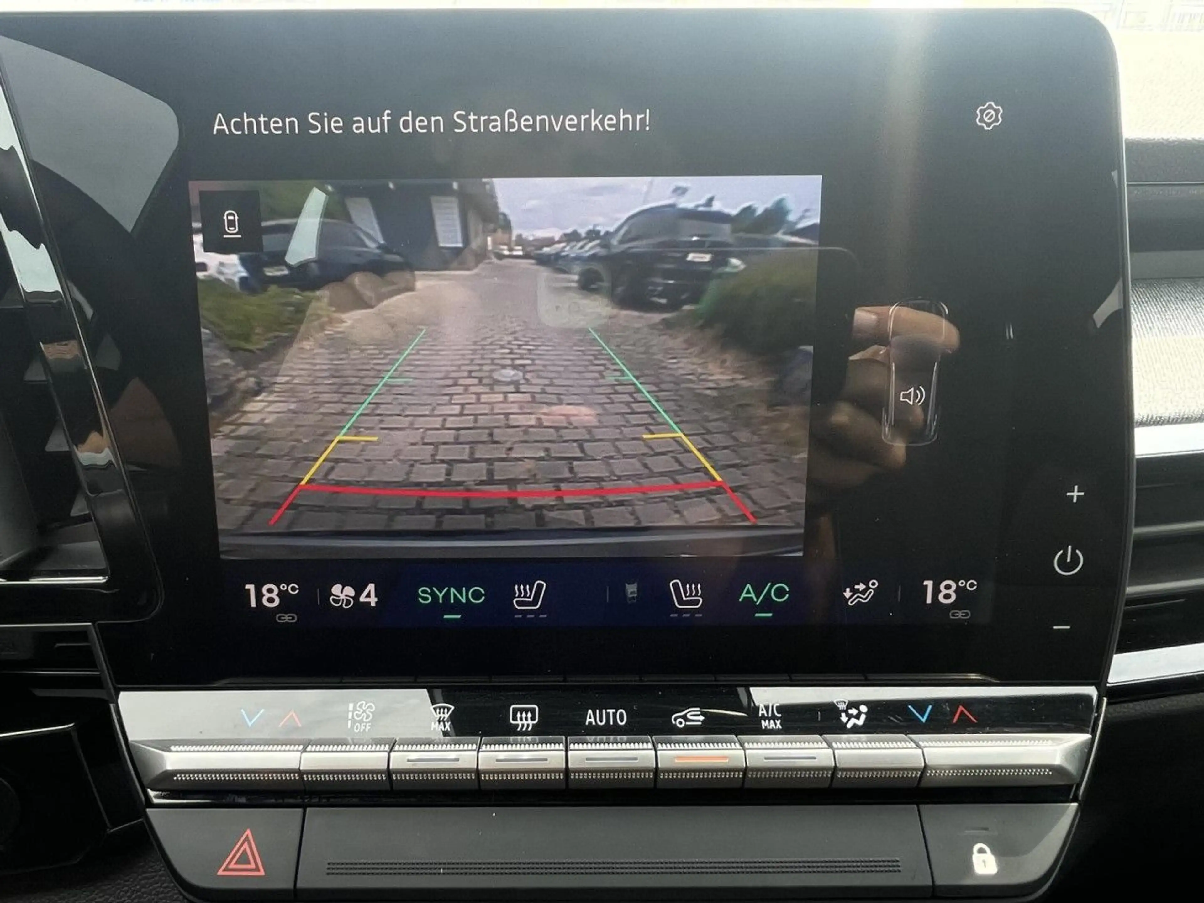Renault Austral 160 Evolution ACC Kamera Navi Sitzh.18" — photo 15