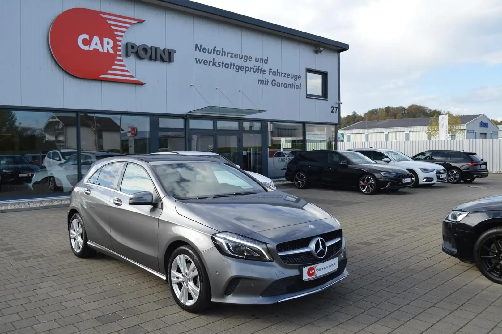 Mercedes-Benz A 220 4Matic*Navi*Kamera*SHZ*LED*Klimaaut.* Сірий - 2