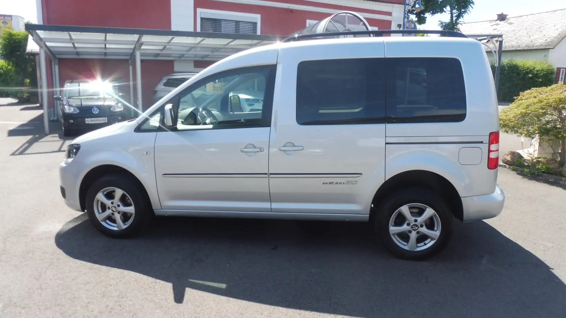 Volkswagen Caddy Kombi Edition 30 2,0 TDI DPF 4MOTION Gris - 1