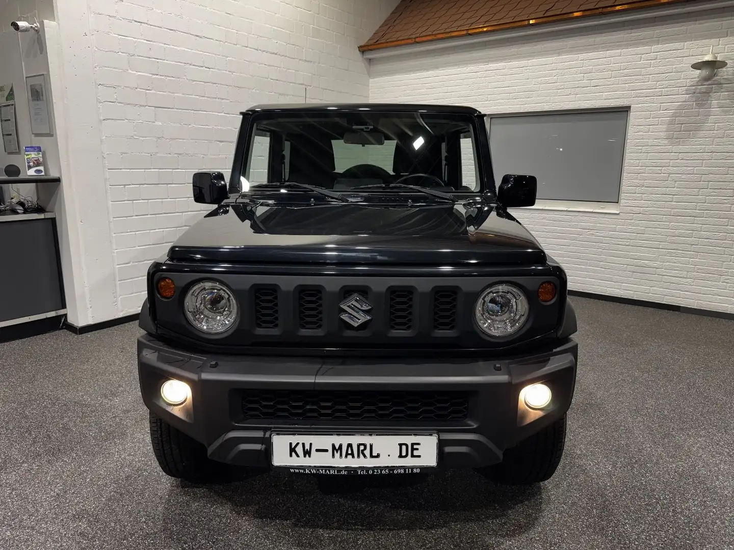 Suzuki Jimny Comfort+ AllGrip NAVI KLIMAAUTO SITZHEIZ. Schwarz - 2