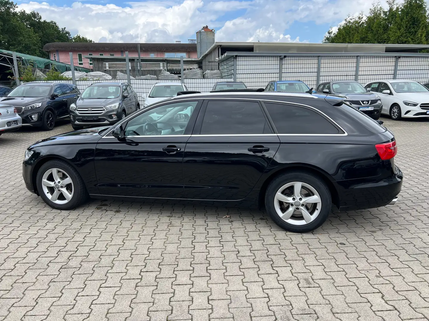 Audi A6 Avant 2.0 TDI ultra S-Tronic *PANO *PDC *NAVI Nero - 2