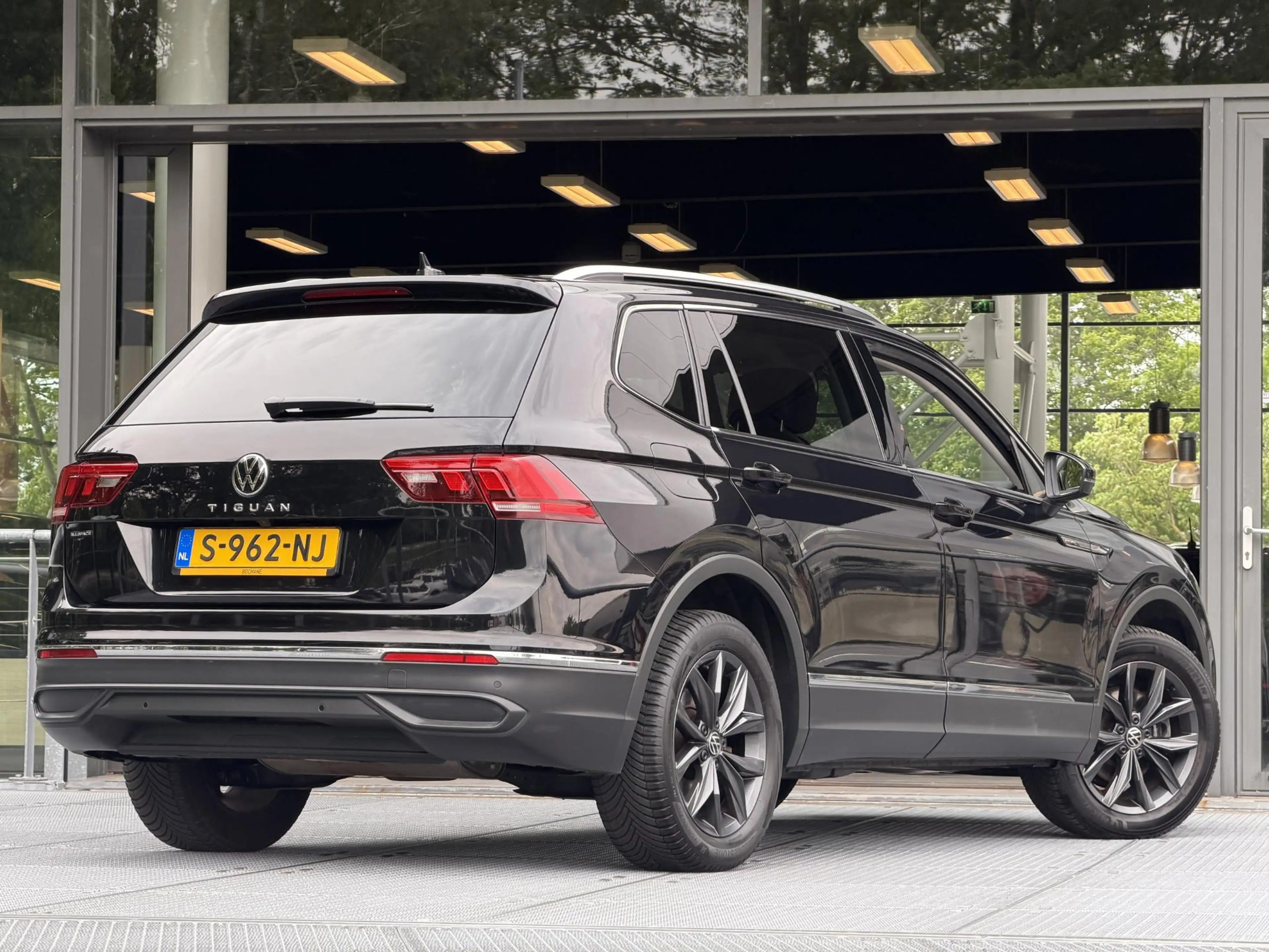 Volkswagen Tiguan Allspace 1.5 TSI Life 7p. Automaat 150PK | Achteruitrijcame — photo 2