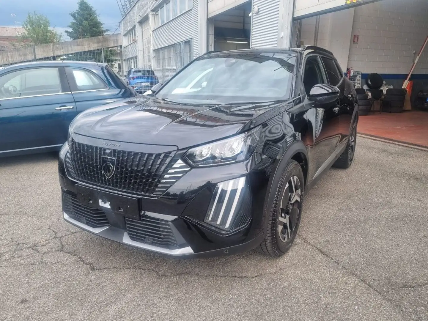 Peugeot 2008 PureTech 100 S&S Allure Nero - 1