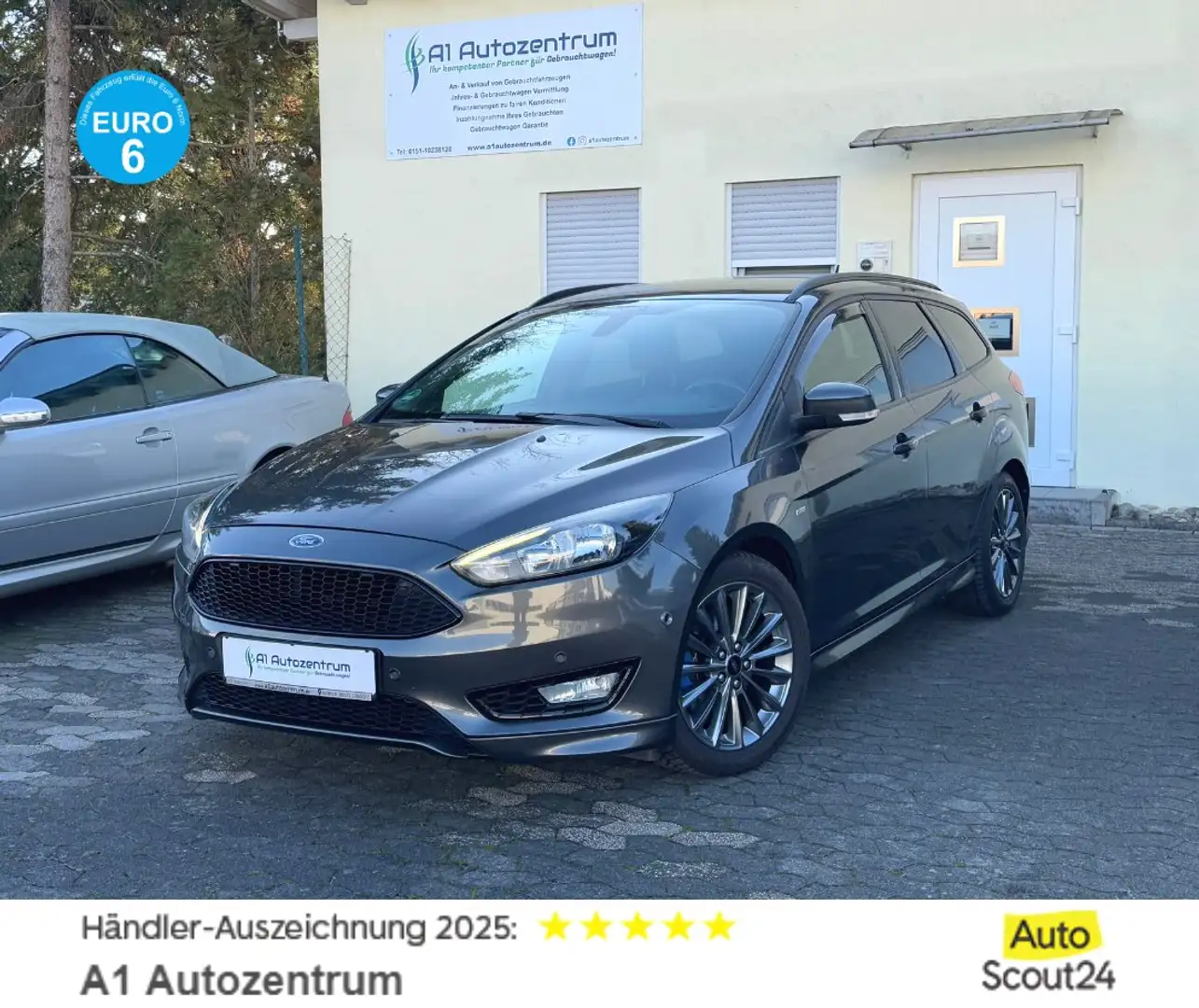Ford Focus Turnier 2.0 TDCi DPF ST-Line Navi SHZ Scheckheft Grau - 1