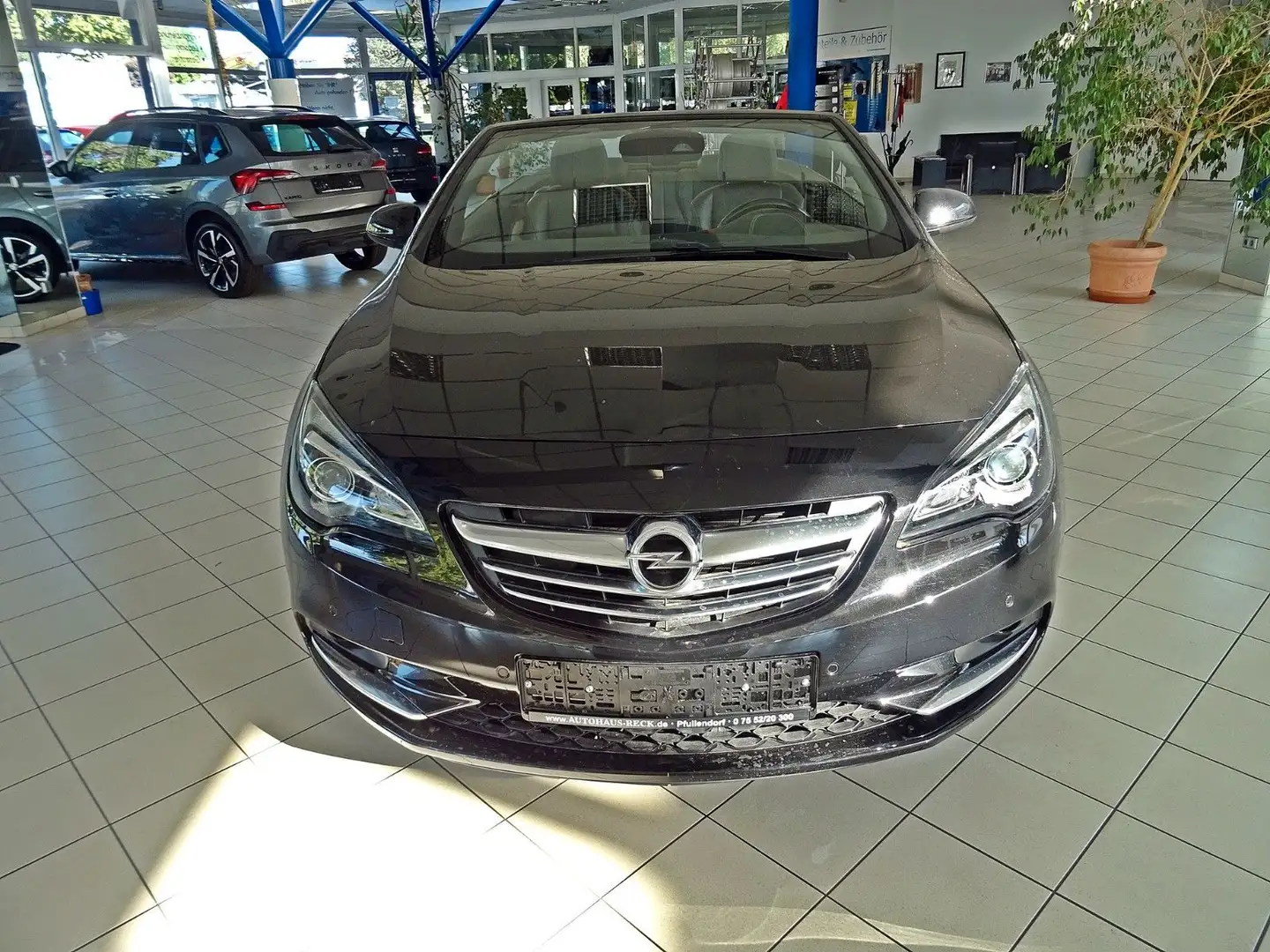Opel Cascada 1.6 Turbo Active Schwarz - 2