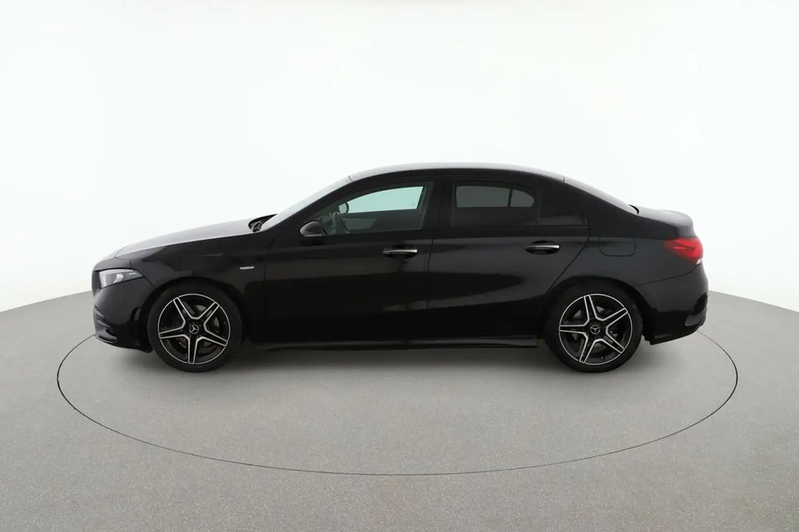 Mercedes-Benz A 200 AMG Line Edition Negru - 2
