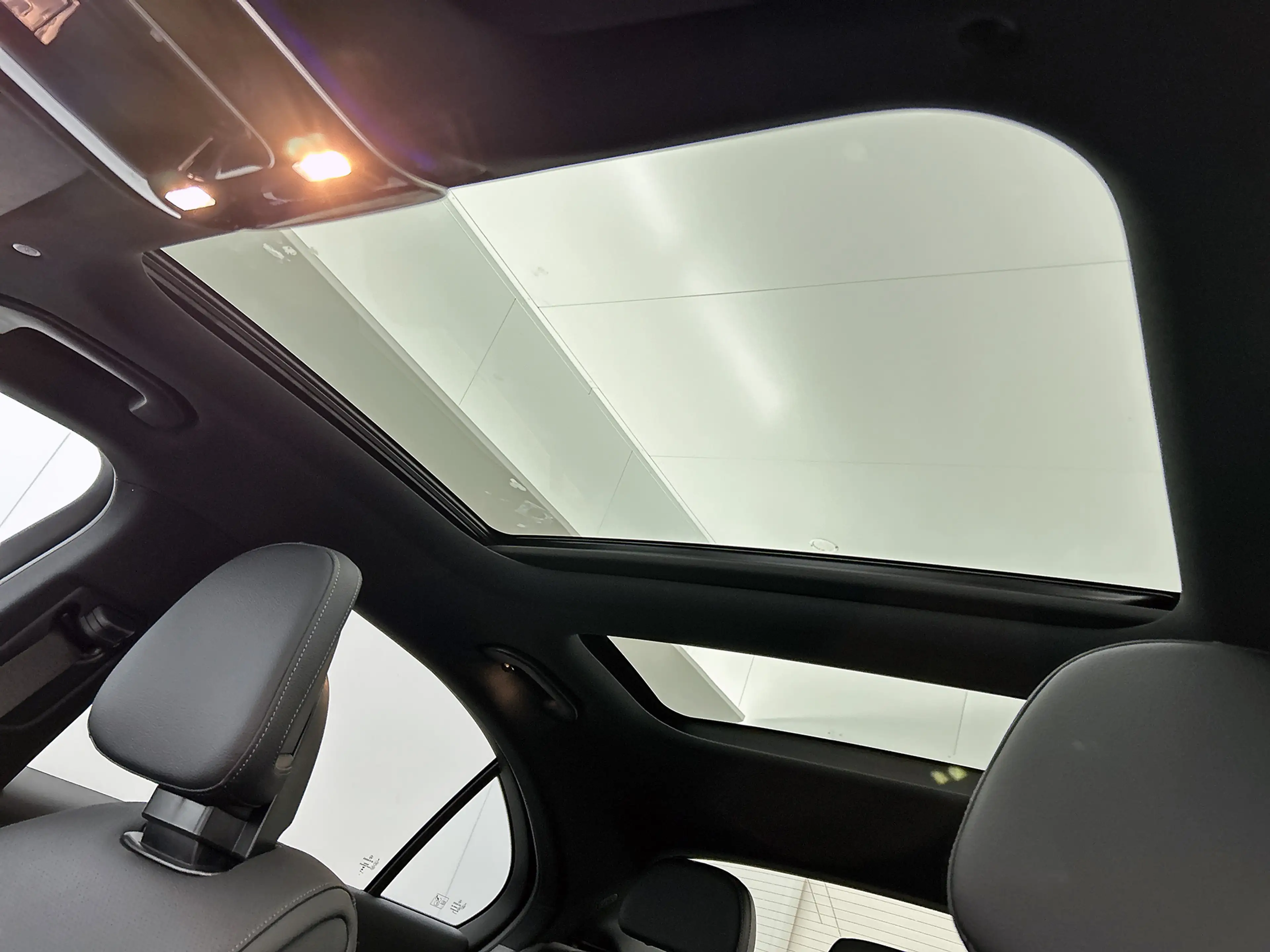 Mercedes-Benz C 300 e Business Solution Luxury | Winterpakket | Trekha — photo 12