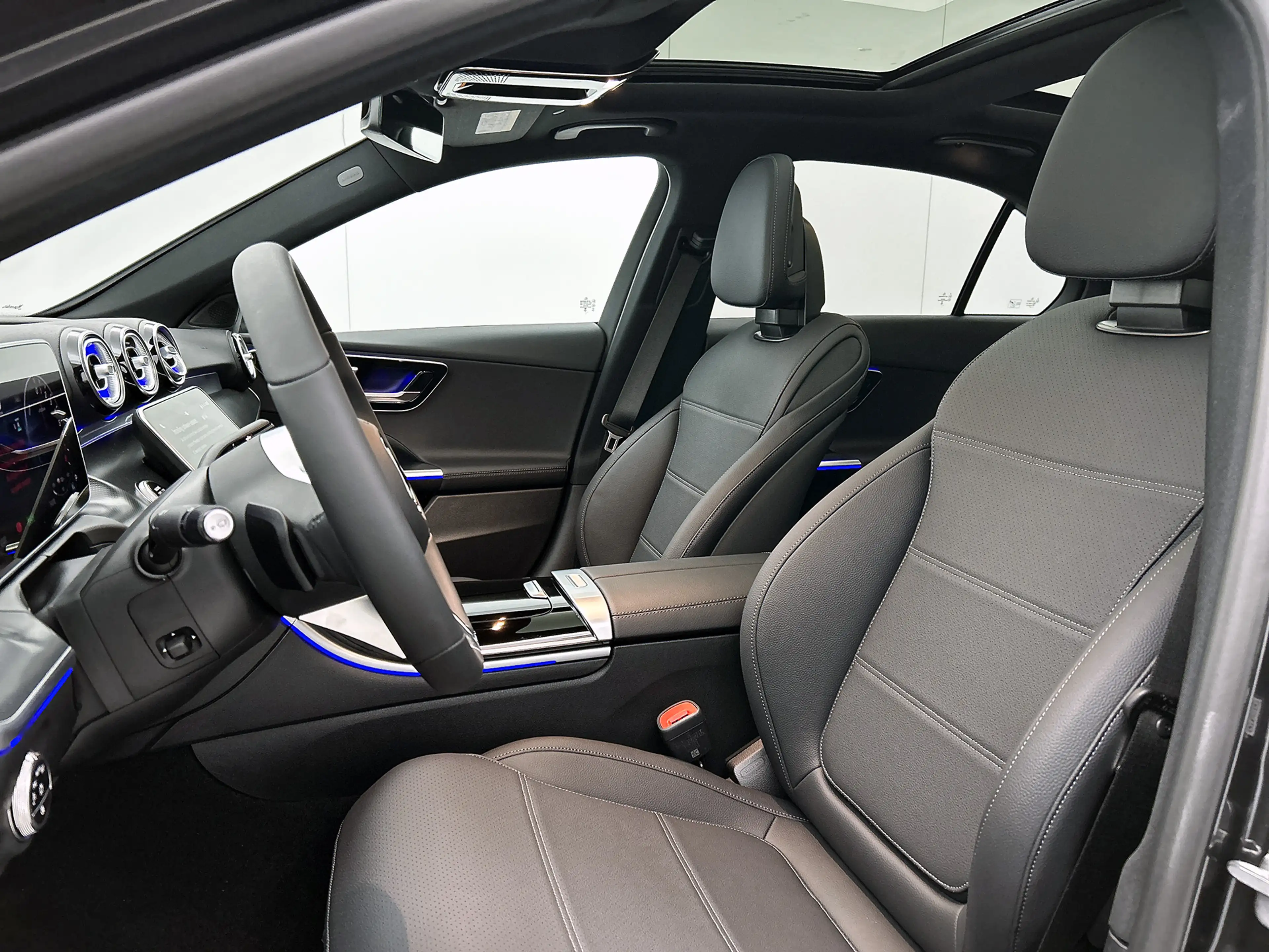 Mercedes-Benz C 300 e Business Solution Luxury | Winterpakket | Trekha — photo 5