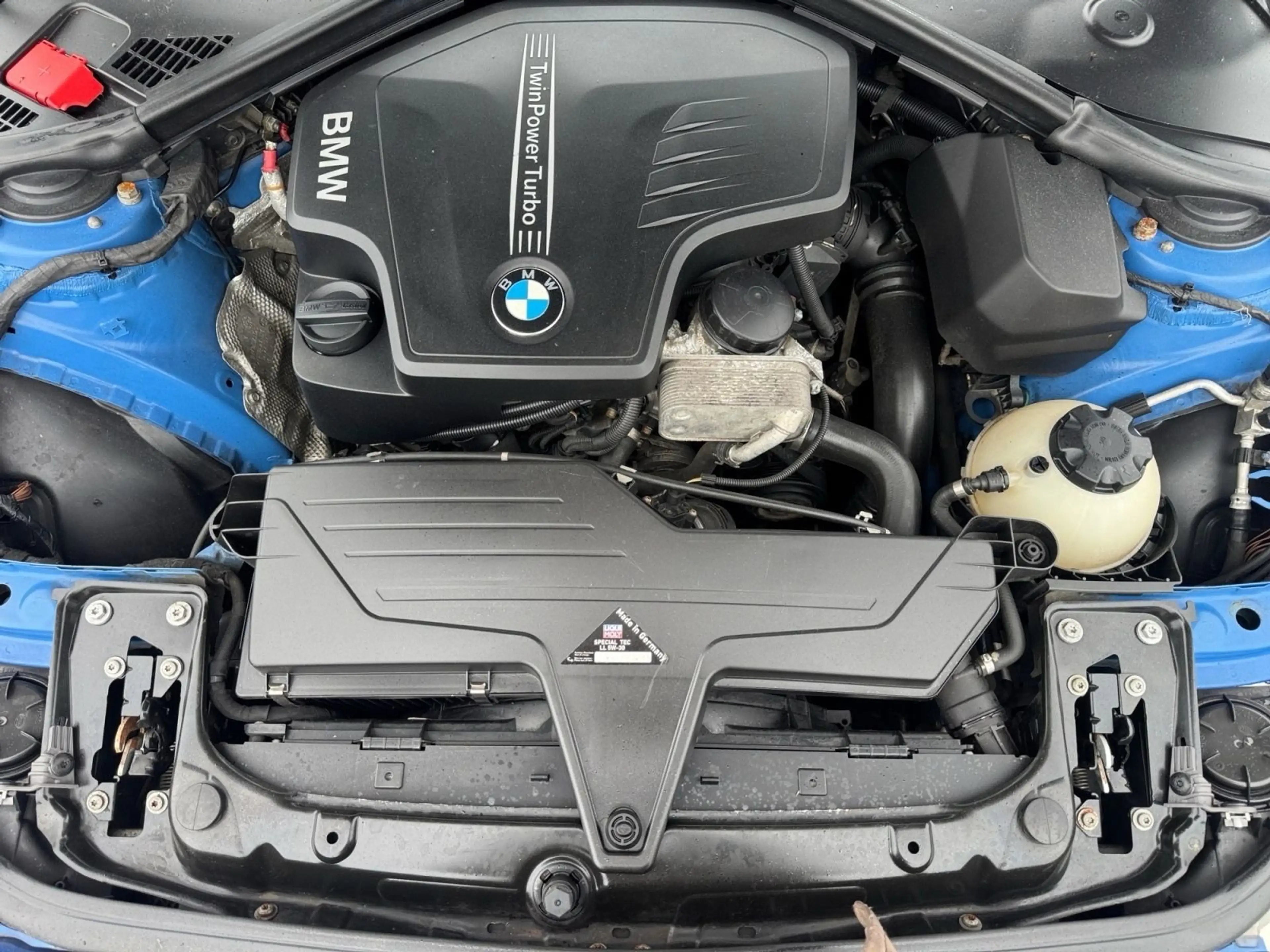 BMW 125 i M Paket * Navi * Xenon * Tempomat * Gepflegt — photo 9