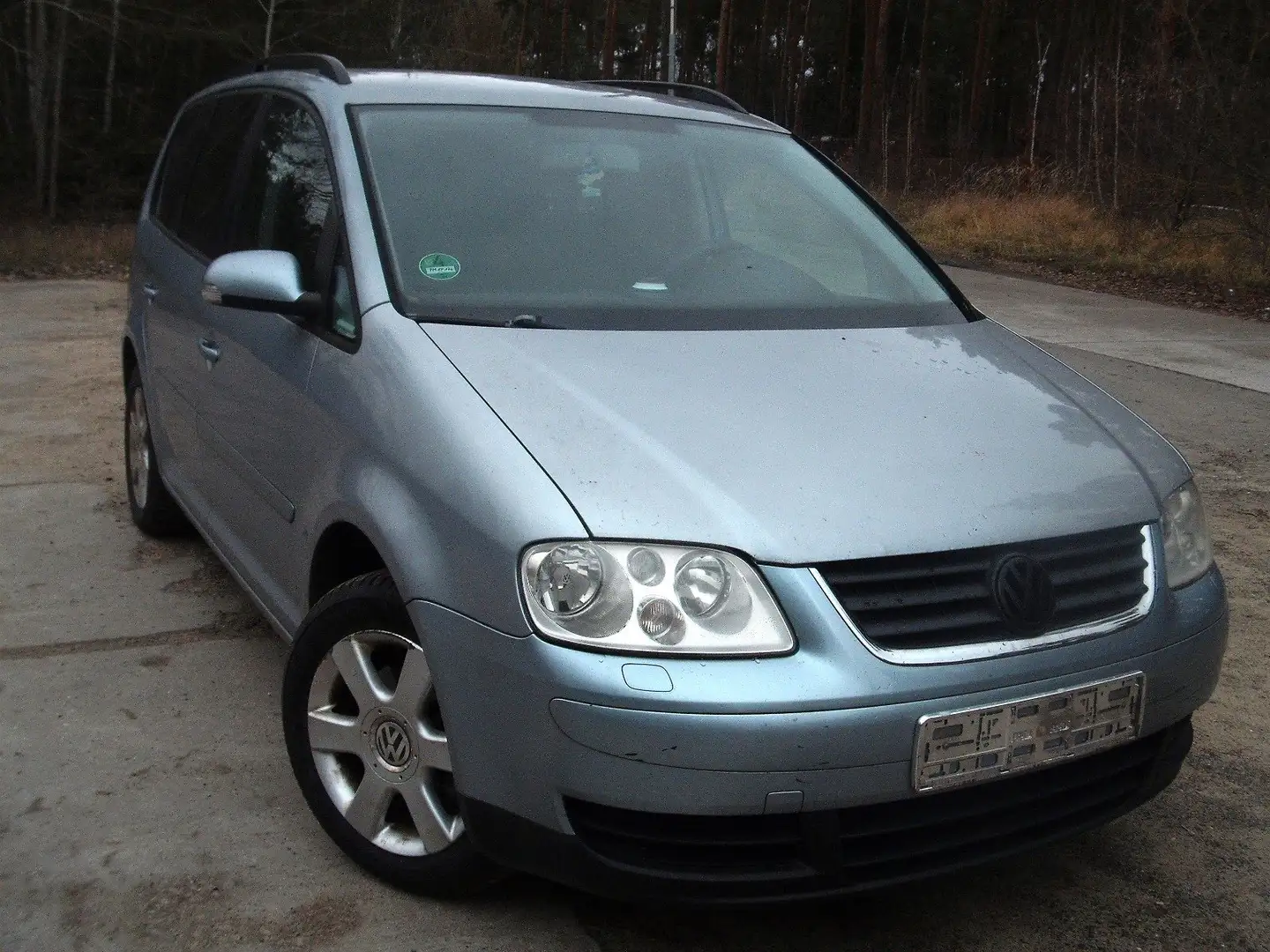 Volkswagen Touran Kombi 1,6 Ez 10/06 TÜV 11/26 HK Plateado - 2