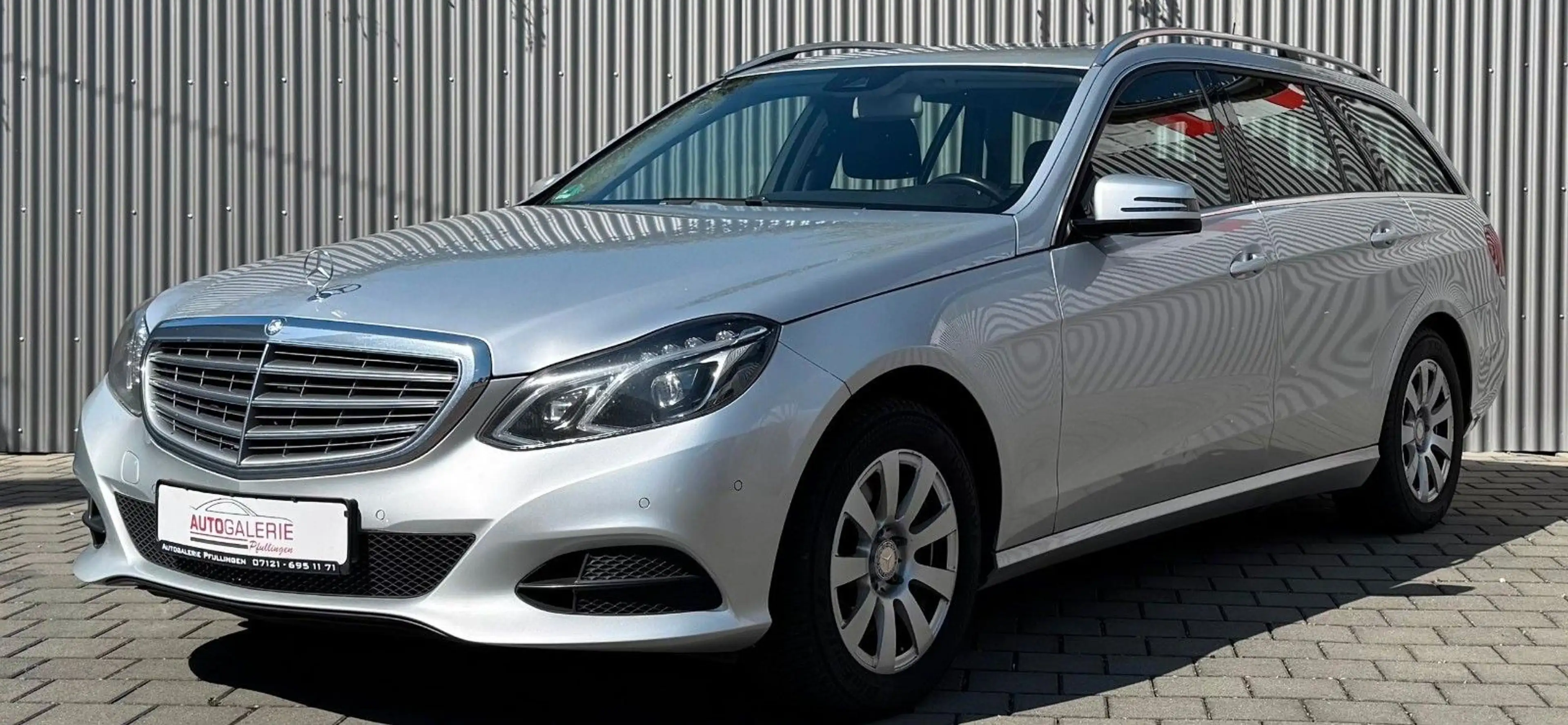 Mercedes-Benz E 250 BlueTec SHZ LED Schiebedach Motorprobleme