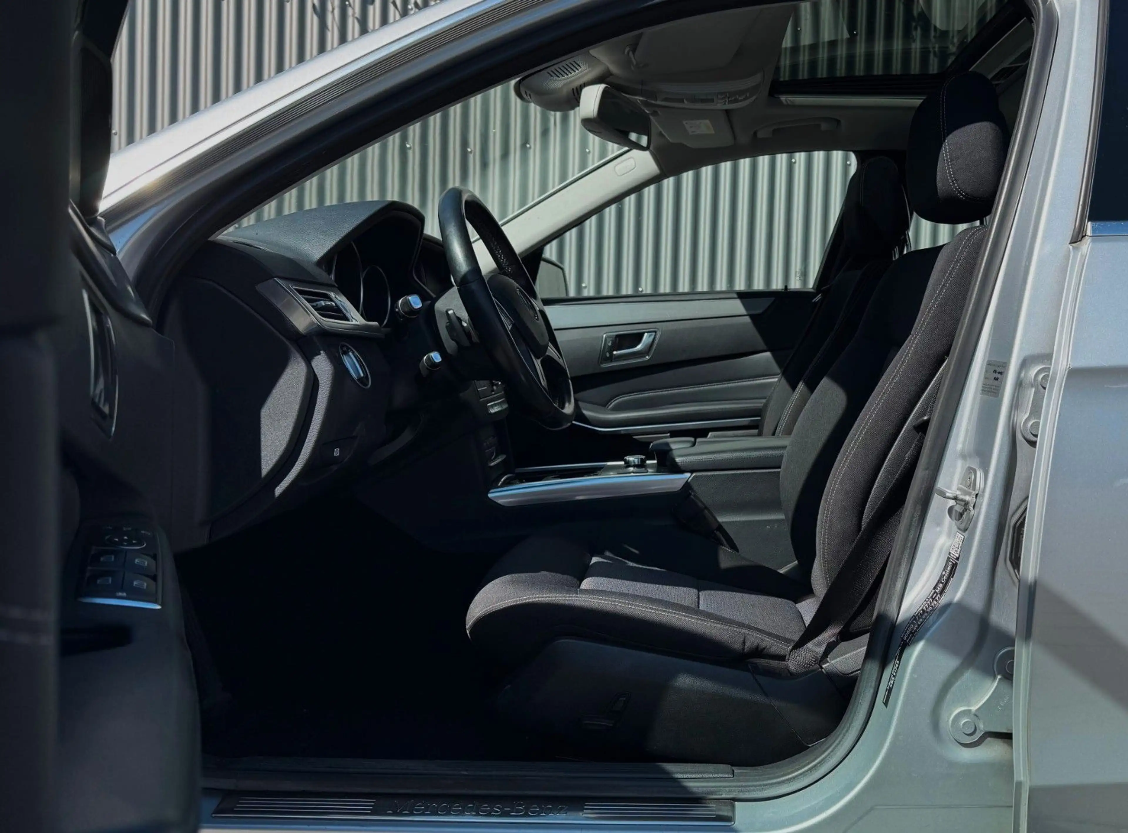 Mercedes-Benz E 250 BlueTec SHZ LED Schiebedach Motorprobleme — photo 9