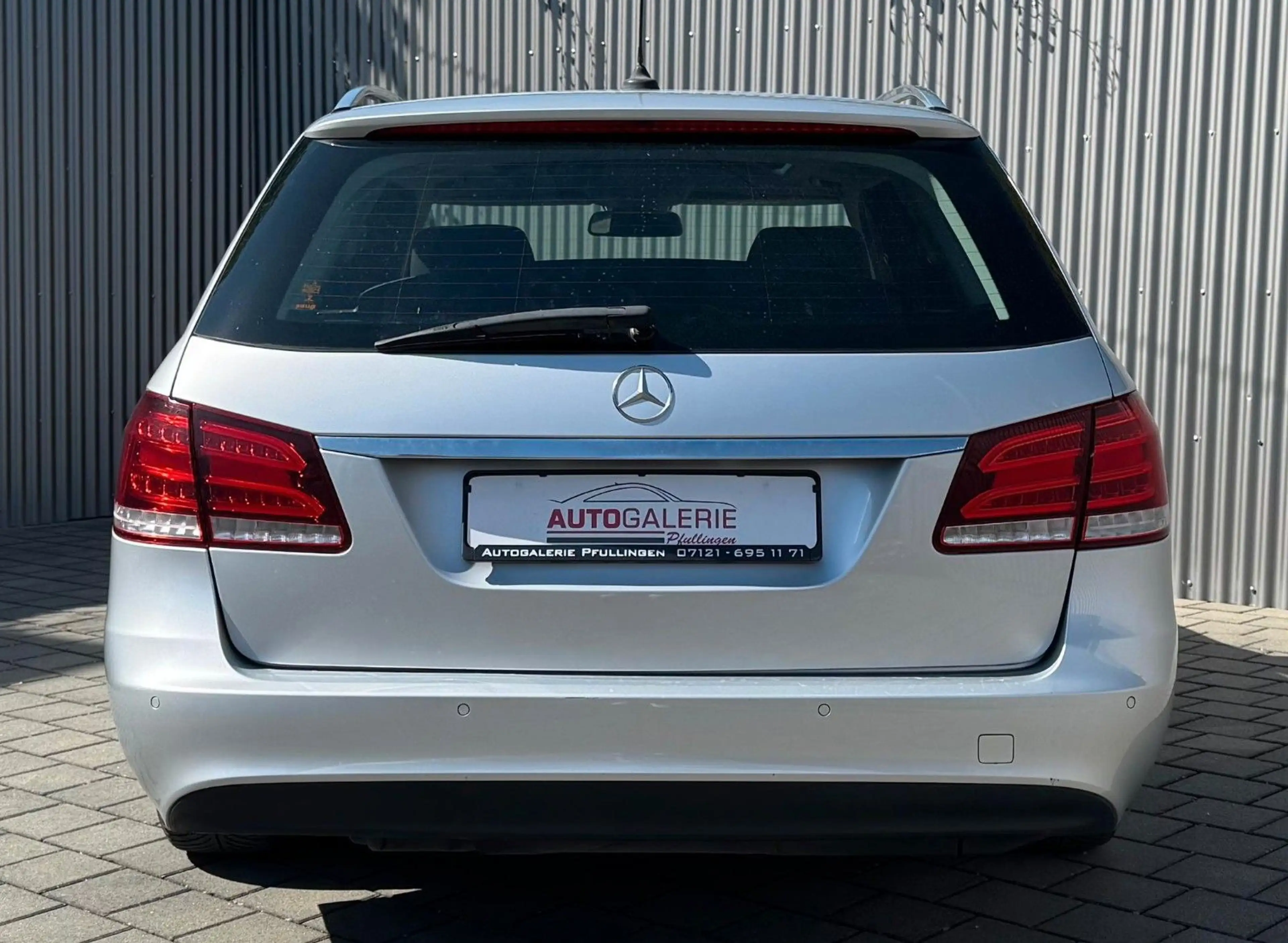 Mercedes-Benz E 250 BlueTec SHZ LED Schiebedach Motorprobleme — photo 7