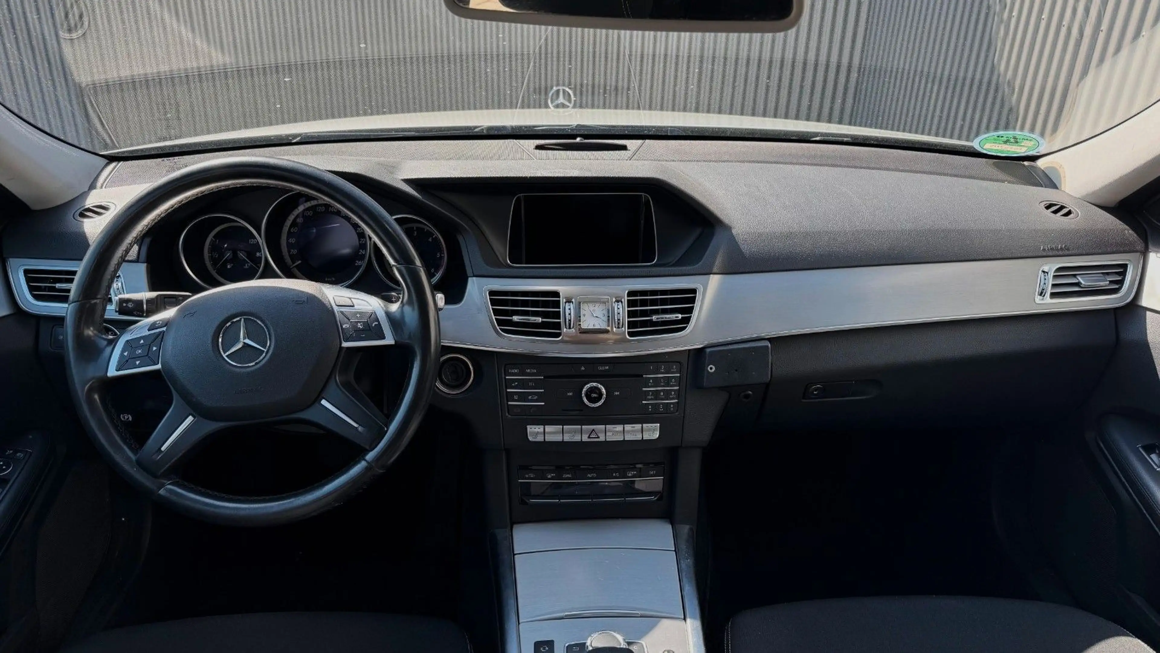 Mercedes-Benz E 250 BlueTec SHZ LED Schiebedach Motorprobleme — photo 12