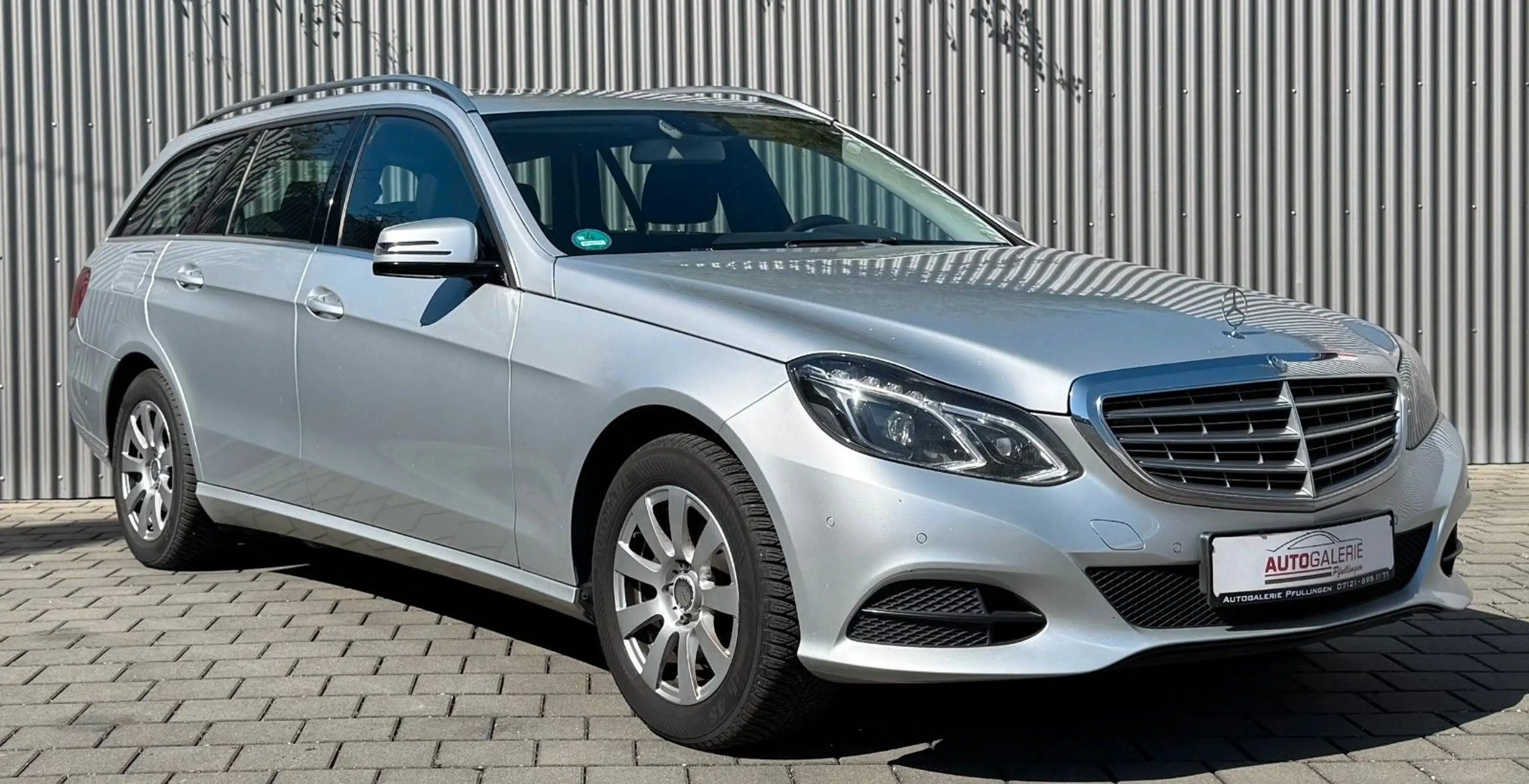 Mercedes-Benz E 250 BlueTec SHZ LED Schiebedach Motorprobleme — photo 3
